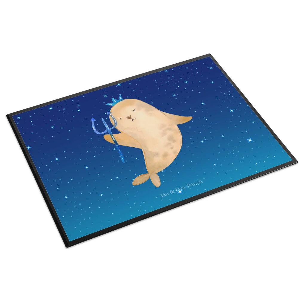 Schreibtischunterlage Sternzeichen Wassermann tischauflage, tischpads, schreibtischauflagen, Schreibtisch Unterlagen, tischmatte, arbeitsmatte, Tischunterlage, Schreibunterlage, schreibtischunterlage, arbeitsunterlage, tischauflagen, schreibauflagen, tischmatten, pultunterlage, schreibtischunterlagen, tischpad, schreibauflage, schreibtischmatte, Schreibtischauflage, Schreibtisch Matte, schreibmatte, Horoskop, Astrologie, Aszendent, Sternzeichen, Tierkreiszeichen, Wassermann Sternzeichen, Meermann, Wassermann Geschenk, Geburtstag Januar, Meer Geschenk, Nix, Geschenk Februar, Geburtstag Februar, Geschenk Januar