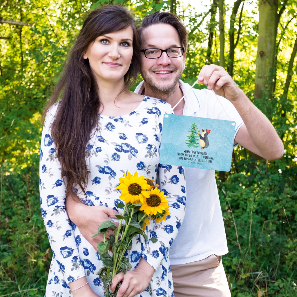 Deko Schild Pinguin Weihnachtsbaum Deko schild Für Wohnzimmer, Deko schild Mit Lebensweisheit, Schild Aus Holz, Deko schild Für Balkon, Deko Wandtafel, Rustikales Deko schild, Türschild, Shabby Chic Schild, Holzschild, Deko schild Mit Blumenmotiv, Dekoschild Für Flur, Schild Aus Metall, Dekoschild Für Badezimmer, Spruchschild, Dekoschild Geschenk, Deko schild Für Küche, Deko schild Mit Herz, Vintage Schild, Dekos child Für Garten, Dekoschild Für Freunde, Deko schild Modern, Deko schild Mit Motiv, Wandschild, Dekoschild Zum Aufhängen, Deko schild Landhausstil, Deko schild Liebevoll Gestaltet, Dekoschild Klein, Dekoschild Groß, Dekoschild, Dekoschild Aus Holz, Deko Schild, Türschild Mit Spruch, Schild Zum Hinstellen, Schild Zum Aufstellen, Metallschild, Dekoschild Handgemacht, Wanddeko Schild, Lustiges Deko schild, Dekoschild Für Familie, Deko schild Mit Spruch, Winter, Weihnachten, Weihnachtsdeko, Nikolaus, Advent, Heiligabend, Wintermotiv, Pinguin