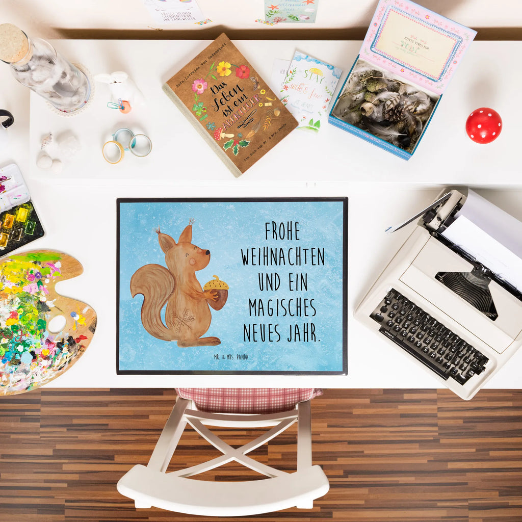 Schreibtischunterlage Eichhörnchen Weihnachtszeit Schreibtisch Matte, arbeitsmatte, schreibauflagen, tischpads, Schreibunterlage, tischauflage, schreibauflage, pultunterlage, schreibtischmatte, schreibtischunterlage, schreibmatte, Schreibtisch Unterlagen, schreibtischauflagen, tischauflagen, Schreibtischauflage, Tischunterlage, schreibtischunterlagen, tischpad, tischmatte, arbeitsunterlage, tischmatten, Winter, Heiligabend, Nikolaus, Wintermotiv, Weihnachtsdeko, Weihnachten, Advent, Weihnachtsgruß, Weihnachtsmotiv, Frohe Weihnachten, Vogel, Neujahr, Frohes Neues Jahr, Guten Rutsch