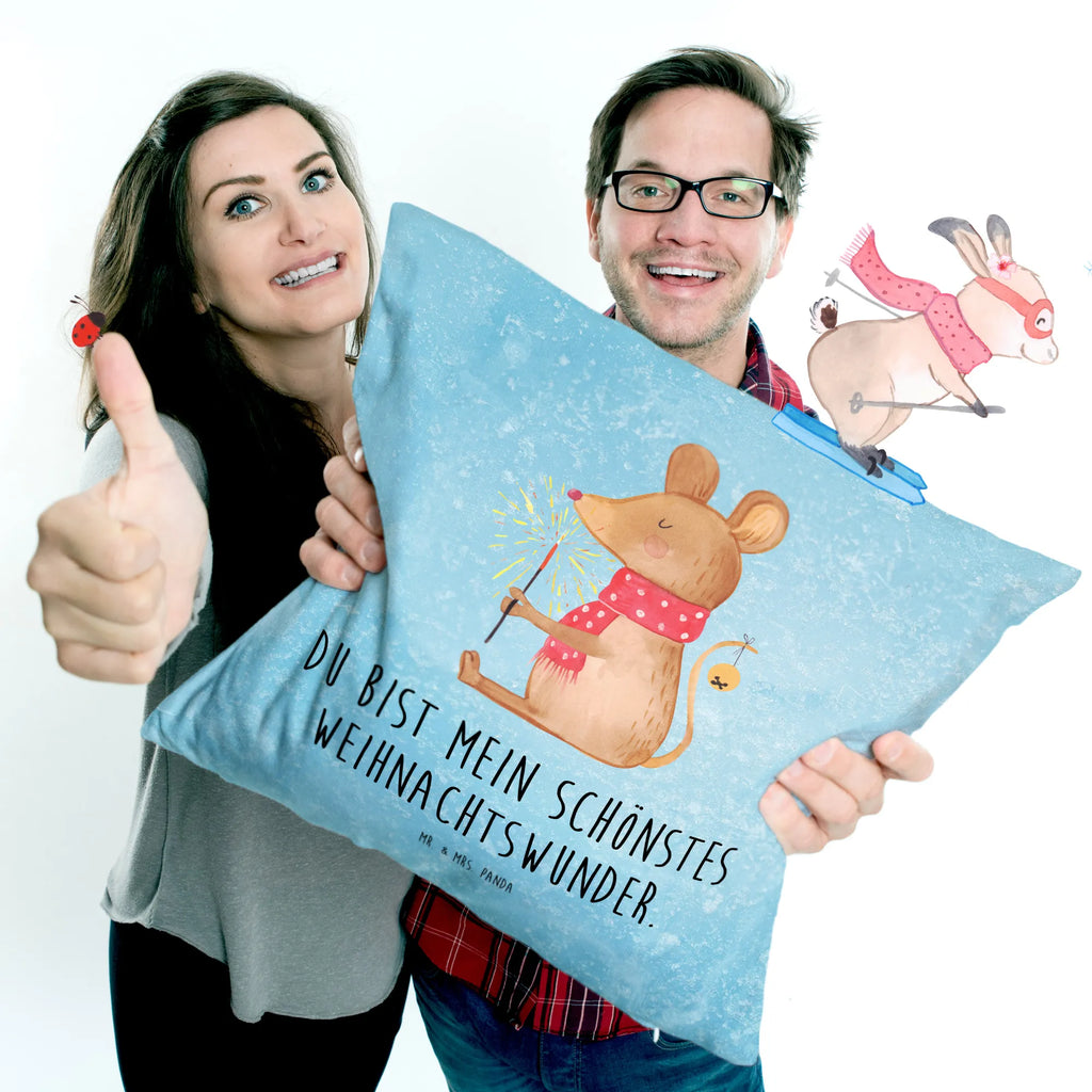 40x40 Kissen Maus Weihnachten Kopfkissen, Sofakissen, Dekokissen, Kissen 40x40, Kissenhülle 40x40, Couchkissen, Kissenbezug 40x40, Dekokissen 40x40, Kopfkissen 40x40, Motivkissen, Dekokissen Sofa, Kissen, Sofakissen 40x40, sitzkissen, Kissenbezüge, Kissenhülle, Kissen 40x40 Waschbar, Zierkissen, sofakissen, Winter, Weihnachten, Weihnachtsdeko, Nikolaus, Advent, Heiligabend, Wintermotiv, Mäuschen, Frohe Weihnachten, Weihnachtsmotiv, Maus, Weihnachtsgruß, Weihnachtswunder