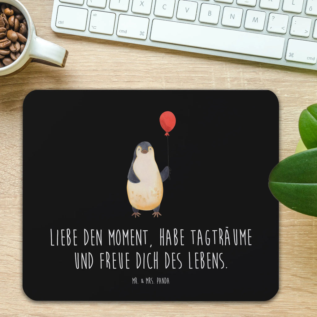 Mouse mat Penguin balloon Mauspad Büro, Büroausstattung, Arbeitszimmer, PC Zubehör, Einzigartiges Mauspad, Mauspad, Computer zubehör, Mousepad, Mausunterlage, Designer Mauspad, Pinguin, neues Leben, Geschenkidee, Tagträume, Pinguine, Lebenslust, Motivation, Geschenk Freundin, Glück, beste Freundin, Luftballon, Liebe, Neustart