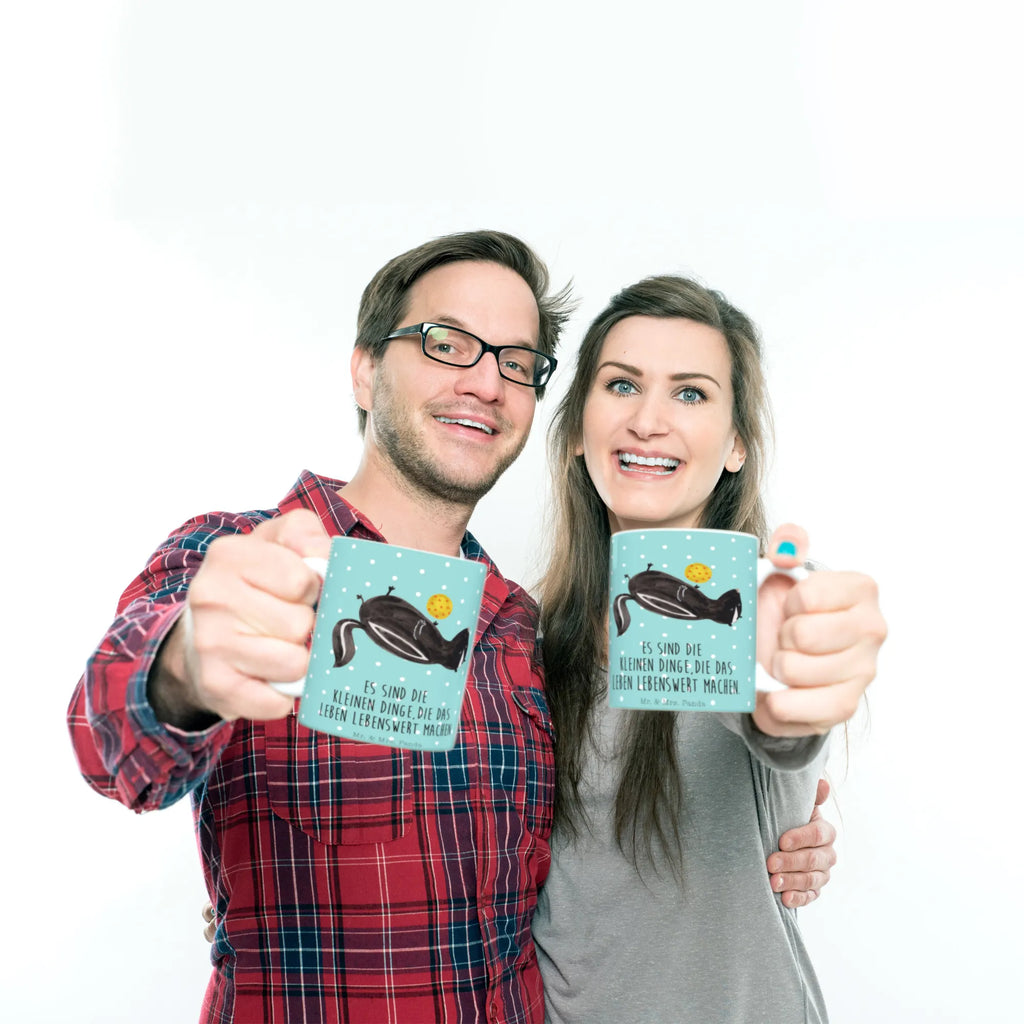 Mug skunk ball kaffeebecher bedruckt, Kakaotasse, statement tasse, Bürotasse, Keramiktasse, Kaffeebecher, Becher, Kaffeetasse, Pott, Teepott, Teebecher, Keramikbecher, Trinktasse, kaffeetasse keramik, tasse für büro, tasse für kaffee, Tasse, kaffeetasse bedruckt, heißgetränkebecher, kaffeebecher keramik, Kaffeepott, Mug, Tasse mit Motiv, Frühstücksbecher, hochwertige tasse, Frühstückstasse, Henkeltasse, Bedruckte Tasse, Trinkbecher, Henkelbecher, Designtasse, Coffee Mug, Sprüchetasse, schöne tasse, milchkaffeetasse, Teetasse, Geschenktasse, Bürobecher, Dekotasse, Motivtasse, design tasse, Tasse mit Spruch, haferl, Stinktier, Skunk, Stinker, Wildtier, Stinki, Verspielt, Raubtier, Weisheit