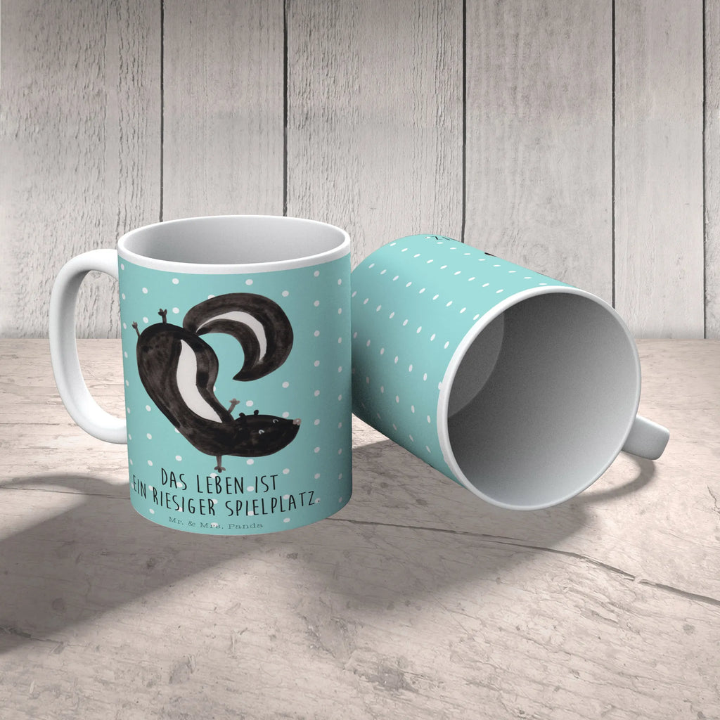 Mug skunk handstand Pott, Kakaotasse, heißgetränkebecher, Keramikbecher, Kaffeebecher, Frühstücksbecher, haferl, hochwertige tasse, Henkelbecher, tasse für kaffee, Bedruckte Tasse, Motivtasse, Keramiktasse, Geschenktasse, milchkaffeetasse, Trinktasse, kaffeetasse keramik, Tasse, Bürotasse, Coffee Mug, kaffeetasse bedruckt, Henkeltasse, Tasse mit Spruch, design tasse, kaffeebecher keramik, Dekotasse, kaffeebecher bedruckt, Tasse mit Motiv, Kaffeetasse, Kaffeepott, Teebecher, statement tasse, Bürobecher, Sprüchetasse, Teetasse, Becher, Mug, tasse für büro, Trinkbecher, Teepott, schöne tasse, Frühstückstasse, Designtasse, Skunk, Stinktier, Verpielt, Kind, Raubtier, Stinker, Stinki, Spielplatz, Wildtier