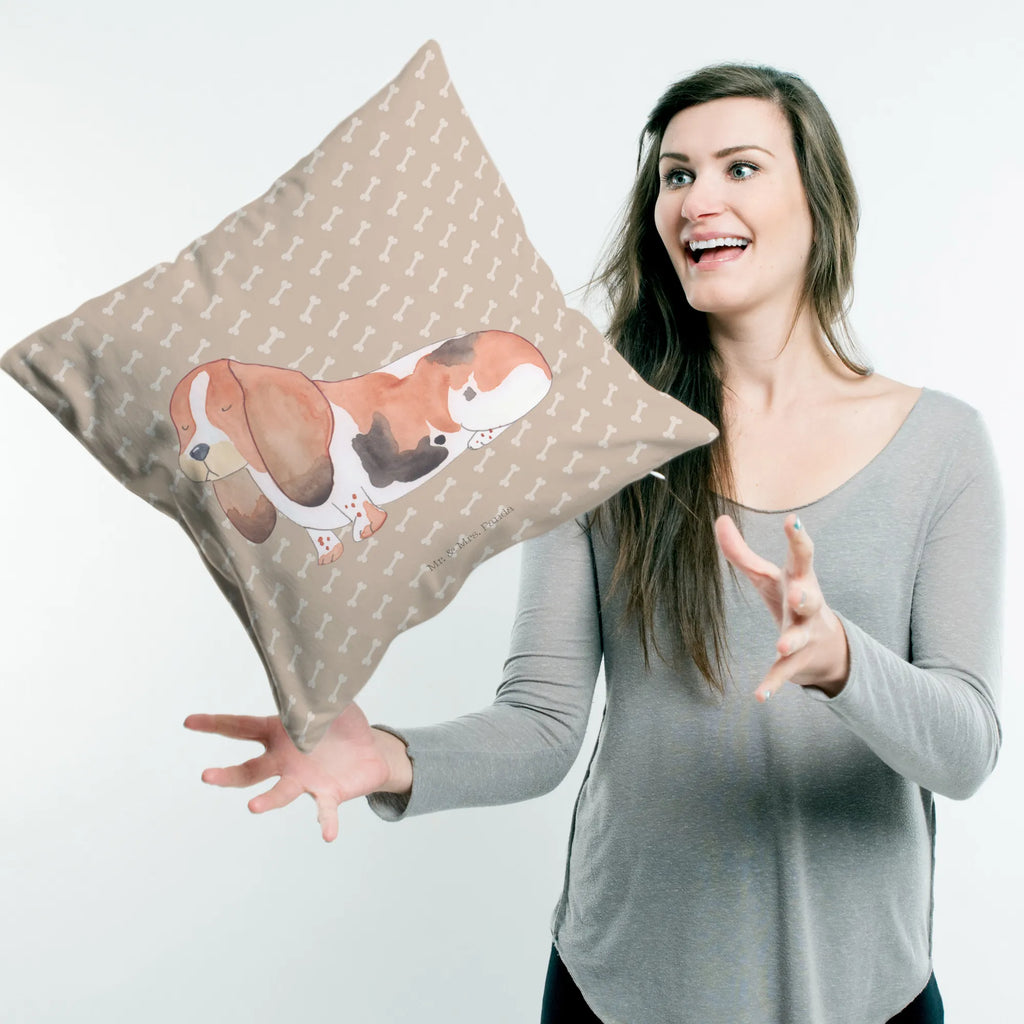 40x40 Kissen Hund Basset Hound couch kissen, 40 X 40 Kissen, wurfkissen, wohnzimmer kissen, microfaser sofakissen, kuschelkissen 40x40, Motivkissen, Kopfkissen, Kissen 40x40, Sofakissen, Dekokissen, Polsterkissen, zier kissen, kissen für couch, Kissen, Kopfkissen 40x40, Couchkissen, microfaser dekokissen, kissen mikrofaser, microfaser kopfkissen, couchkissen 40x40, Sofakissen 40x40, kissen für sofa, deko kissen, Dekokissen 40x40, 40x40 kissen, zierkissen 40x40, Zierkissen, Mikrofaser Kissen, microfaser zierkissen, kissen 40 x 40, Dekokissen Sofa, sofa kissen, kuschel kissen, Kuschelkissen, Hund, Hundebesitzer, Hunderasse, Sprüche, Haustier, Hundemotiv, Tierliebhaber, Hundeliebe, Basset Hound, Kinderlos, Basset