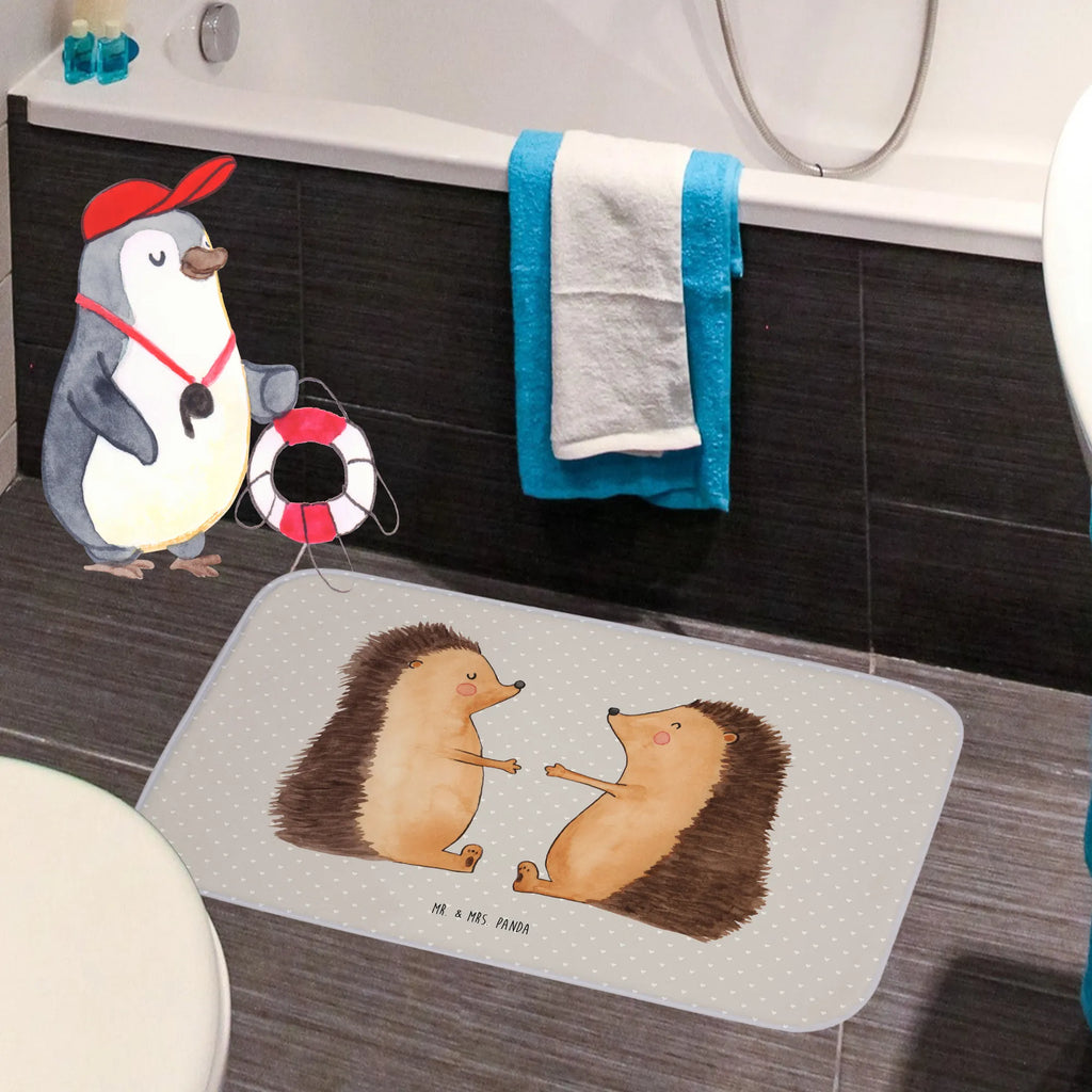 Badematte Igel Liebe Badvorleger Vintage, Badvorleger Design, Badvorleger Gemustert, Waschbarer Badvorleger, Badvorleger Klein, Saugfähiger Badvorleger, Badvorleger Klassisch, Badvorleger Für Dusche, Badvorleger Modern, Bad Fußmatte, Badmatte Waschbar, Badvorleger Baumwolle, Teppich Fürs Bad, Badvorleger Nachhaltig, Badvorleger Antirutsch, Badvorleger Für Badewanne, Badvorleger Mikrofaser, Badezimmerteppich, Weicher Badvorleger, Badgarnitur, Badematte Rutschfest, Duschvorleger, Rutschfester Badvorleger, Weiche Badezimmermatte, Badteppich, Badezimmer Matte, Badvorleger Schwarz, Badvorleger Teppich, Badvorleger Weiß, Badvorleger Für Gäste-WC, Badläufer, Badvorleger, Badvorleger Groß, Badematten Set, Badvorleger Naturmaterial, Rechteckiger Badvorleger, Badematte, Runder Badvorleger, Liebe, Partner, Freund, Freundin, Ehemann, Ehefrau, Heiraten, Verlobung, Heiratsantrag, Liebesgeschenk, Jahrestag, Hocheitstag, Igel, Hochzeitstag, Verheiratet, Verliebt, Hochzeit, Verlobt, Geschenk, Liebesbeweis