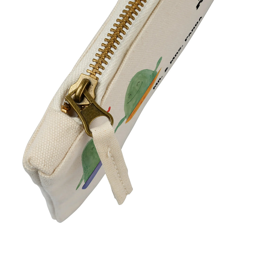 Schminktasche Kaktus Liebe pencil case, beauty tasche, Mäppchen, Etui, beauty case, Kulturbeutel, Schminktäschchen, Schminkbeutel, Federmappe, toiletry bag, Schlampermäppchen, Waschtasche, pinsel tasche, Kosmetikbeutel, aufbewahrungsbeutel, utensilientasche, Waschbeutel, Kosmetiktasche, kosmetiktäschchen, Kulturtasche, Schminktasche, aufbewahrungstasche, Stiftemäppchen, Kaktus, Kakteen, Paar, Streit, Pärchen, Verlobung, Liebesbeweis, Freundschaft, Love, Kaktusliebe, Liebe, Liebesbotschaft, Versöhnung, Trennung, Hochzeit, Liebesnachricht