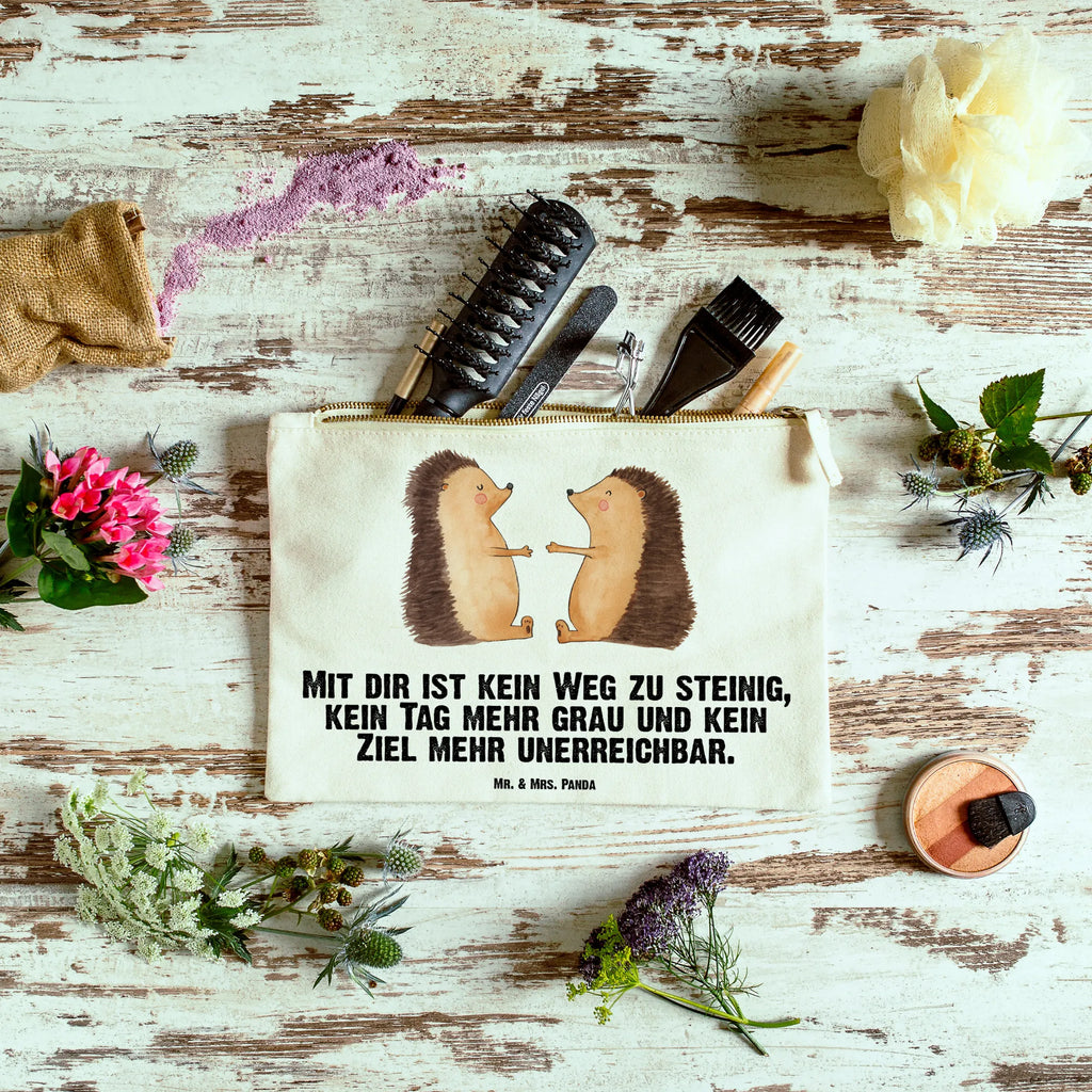 Schminktasche Igel Liebe aufbewahrungstasche, Waschbeutel, Kulturtasche, beauty case, Kosmetikbeutel, Kulturbeutel, aufbewahrungsbeutel, pencil case, Schminktäschchen, Etui, utensilientasche, Mäppchen, Waschtasche, Schminktasche, Schminkbeutel, Stiftemäppchen, kosmetiktäschchen, beauty tasche, Federmappe, pinsel tasche, toiletry bag, Kosmetiktasche, Schlampermäppchen, Freundin, Liebe, Ehefrau, Ehemann, Partner, Verlobung, Freund, Jahrestag, Hocheitstag, Heiratsantrag, Liebesgeschenk, Heiraten, Igel, Geschenk, Liebesbeweis, Hochzeitstag, Verliebt, Verheiratet, Verlobt, Hochzeit