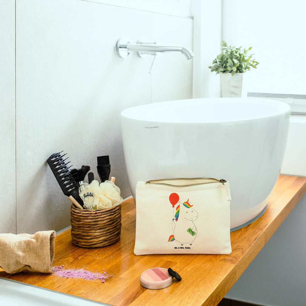 Make-up bag unicorn balloon Schminktasche Reise, Schminktasche Für Teenager, Schminkbeutel, Schminktasche Für Unterwegs, Schminktasche Klein, Kosmetiktasche Mit Spiegel, Stifteaufbewahrung, Schminktasche Leder, Schminktasche für Unterwegs, Schminktasche Für Mädchen, Schminktasche, Schminktasche Modern, Schminktasche Stoff, Schminktasche Wasserdicht, Schminktasche Zum Aufhängen, Make-Up Tasche, Kosmetiktasche Zum Mitnehmen, Kosmetiktasche Organizer, Aufbewahrung für Schminke, Schminktasche Minimalistisch, Reise-Kosmetiktasche, Kosmetiktasche Für Handtasche, Schminktäschchen, Schminktasche Nachhaltig, Schminktasche Transparent, Schminktasche Groß, Schminktasche Geschenk, Schminktasche Mit Fächern, Schminktasche Mit Reißverschluss, Kosmetiktasche, Kosmetiktasche Damen, Schminktasche Blumen, Kulturbeutel Damen, Schminktasche Tiermotiv, Schminktasche Mit Muster, Einhorn, Einhörner, Einhorn Deko, Unicorn, Luftballon, Geschenk, Freude, Geld, Freundin, Lebenslust