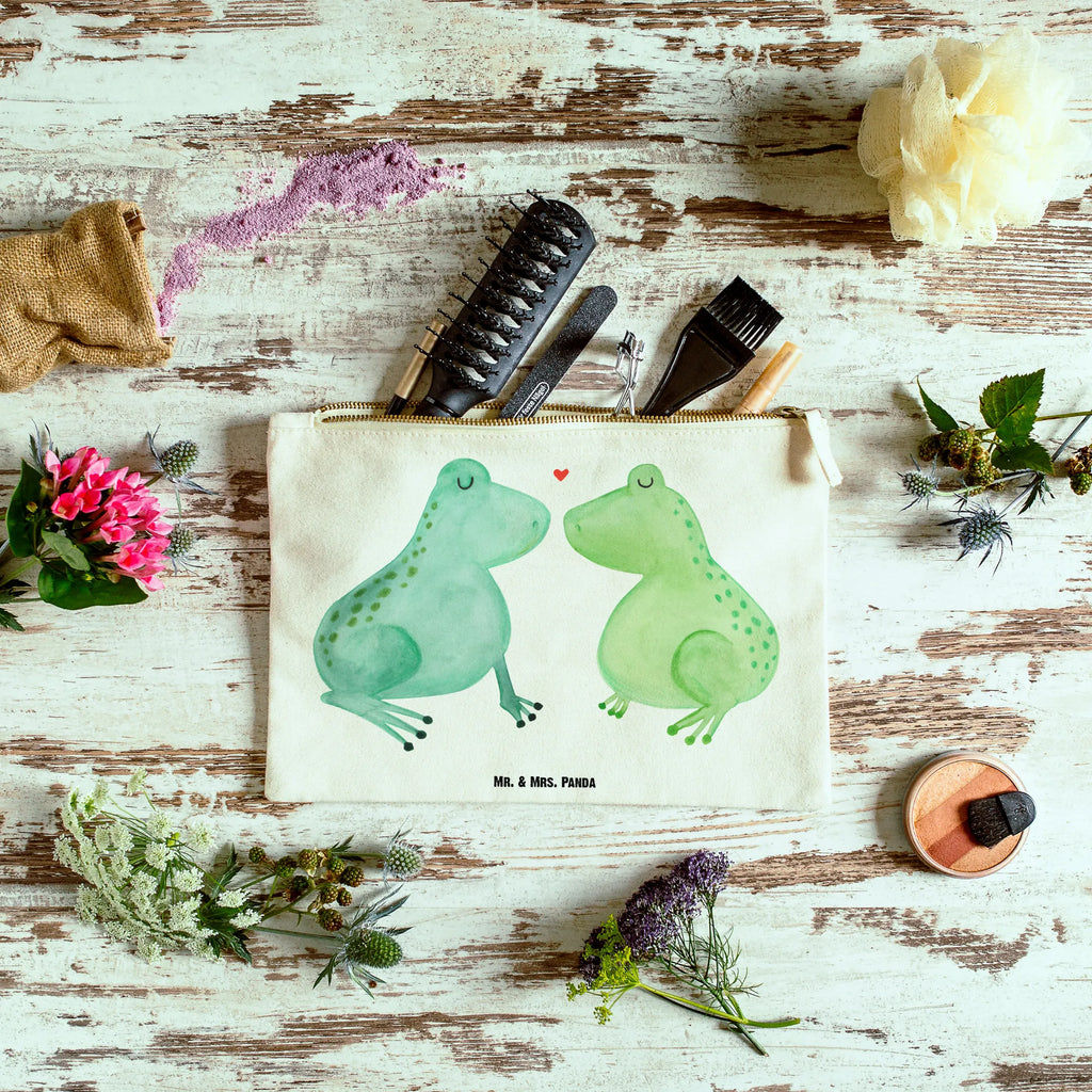Make-up bag Frogs in love Schminkbeutel, Schminktäschchen, Kulturbeutel, Kosmetikbeutel, Mäppchen, Waschtasche, pencil case, Kosmetiktasche, aufbewahrungsbeutel, Stiftemäppchen, Schminktasche, toiletry bag, Federmappe, Kulturtasche, pinsel tasche, aufbewahrungstasche, beauty case, Schlampermäppchen, beauty tasche, utensilientasche, kosmetiktäschchen, Waschbeutel, Etui, Freundin, Liebe, Ehefrau, Ehemann, Partner, Verlobung, Freund, Jahrestag, Hocheitstag, Heiratsantrag, Liebesgeschenk, Heiraten, Verliebt, Frosch, Fröschchen, Geschenk Freundin, Hochzeitstag, Froschkönig, Geschenk Hochzeit, Frösche, Geschenk Freund, Liebesbeweis, Verlobt, Verheiratet