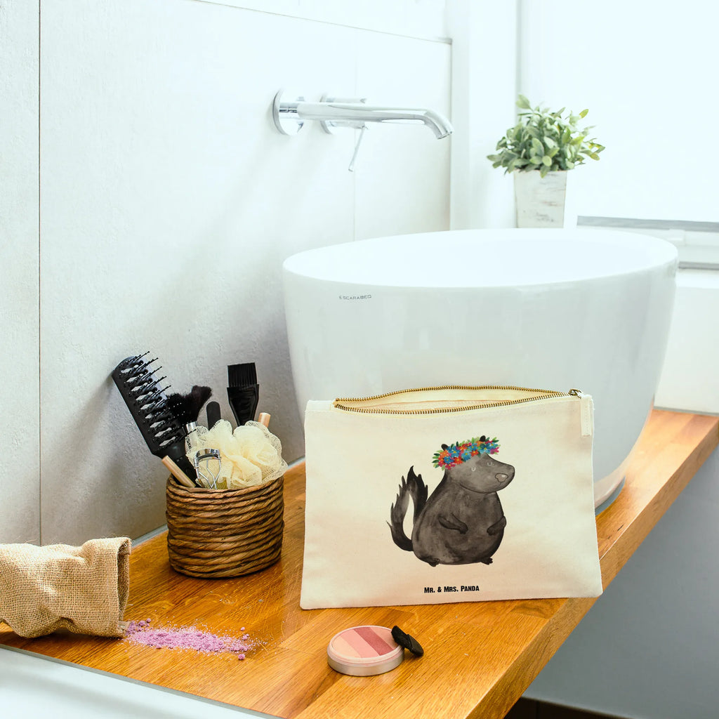 Make-up bag skunk Girl Skunk, Wild animal, Laugh, Stinker, Stinky, Love, Live, Namaste, Yoga, Predator