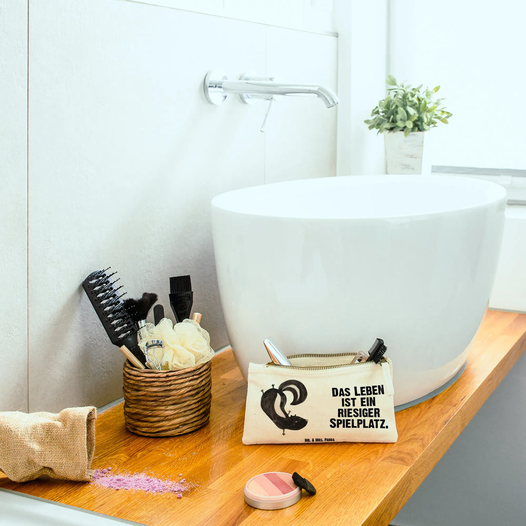 Make-up bag skunk handstand Reise-Kosmetiktasche, Schminkbeutel, Schminktasche Klein, Schminktasche Mit Reißverschluss, Schminktasche Für Unterwegs, Stifteaufbewahrung, Schminktasche Geschenk, Schminktasche Reise, Schminktasche Zum Aufhängen, Schminktasche Wasserdicht, Schminktasche Mit Fächern, Kosmetiktasche Zum Mitnehmen, Kosmetiktasche Mit Spiegel, Schminktasche Für Mädchen, Schminktasche Groß, Aufbewahrung für Schminke, Schminktasche, Kosmetiktasche Für Handtasche, Schminktasche Transparent, Schminktasche Blumen, Schminktasche Nachhaltig, Schminktasche Mit Muster, Kosmetiktasche, Make-Up Tasche, Kulturbeutel Damen, Schminktasche Für Teenager, Kosmetiktasche Damen, Schminktasche Tiermotiv, Schminktasche Minimalistisch, Schminktasche Modern, Schminktäschchen, Schminktasche Leder, Schminktasche für Unterwegs, Schminktasche Stoff, Kosmetiktasche Organizer, Stinktier, Skunk, Stinki, Kind, Wildtier, Spielplatz, Raubtier, Stinker, verpielt