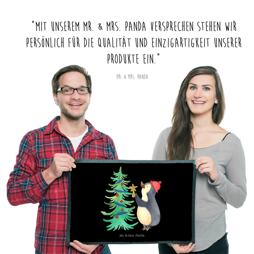 Fußmatte Pinguin Weihnachtsbaum Fußabstreifer, fußmatte, Abtreter, Türvorleger, Fußmatten, Schmutzfangteppich, Sauberlaufmatte, Eingangsmatte, matte haustür, sauberlaufmatten, Fußabtreter, außenmatte, türmatten, Schmutzfangmatte, Eingangsteppich, abstreifer, Fussmatte, hausmatte, Haustürmatte, Türmatte, Schmutzfänger, Abtretmatte, Schmutzmatte, Schuhabstreifer, flurmatte, schmutzfangmatten, Heiligabend, Winter, Advent, Nikolaus, Weihnachtsdeko, Weihnachten, Wintermotiv, Pinguin