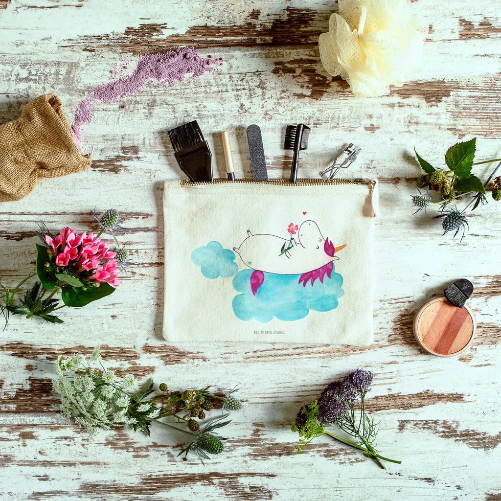 Make-up bag unicorn In love Schminktäschchen, Kosmetiktasche Organizer, Stifteaufbewahrung, Schminktasche, Kosmetiktasche, Schminktasche Wasserdicht, Schminktasche Blumen, Schminktasche für Unterwegs, Make-Up Tasche, Kosmetiktasche Für Handtasche, Schminktasche Geschenk, Kosmetiktasche Mit Spiegel, Schminktasche Modern, Kulturbeutel Damen, Schminktasche Mit Reißverschluss, Aufbewahrung für Schminke, Schminktasche Mit Muster, Schminktasche Für Teenager, Schminktasche Nachhaltig, Schminktasche Klein, Schminkbeutel, Schminktasche Für Mädchen, Kosmetiktasche Damen, Schminktasche Für Unterwegs, Schminktasche Transparent, Schminktasche Reise, Schminktasche Minimalistisch, Schminktasche Stoff, Schminktasche Mit Fächern, Schminktasche Groß, Schminktasche Zum Aufhängen, Kosmetiktasche Zum Mitnehmen, Schminktasche Tiermotiv, Reise-Kosmetiktasche, Schminktasche Leder, Einhorn, Einhörner, Einhorn Deko, Unicorn, Wolke, Freundin, Liebe, Liebesbeweis, verliebt