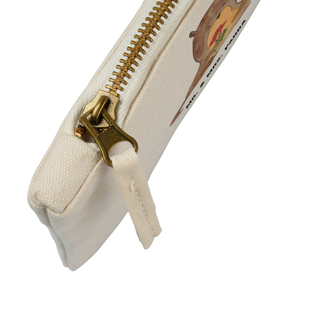 Make-up bag otter Bunch of flowers Schminktasche Reise, Schminktasche Tiermotiv, Stifteaufbewahrung, Schminktasche für Unterwegs, Kosmetiktasche Damen, Schminktasche Mit Reißverschluss, Schminktasche Modern, Schminktasche Zum Aufhängen, Kulturbeutel Damen, Schminktasche Stoff, Schminktasche Blumen, Kosmetiktasche Mit Spiegel, Schminktasche Klein, Schminktasche Transparent, Schminktasche Für Mädchen, Schminktasche Mit Fächern, Schminktasche, Reise-Kosmetiktasche, Schminktasche Leder, Schminktasche Für Unterwegs, Schminktasche Geschenk, Schminktasche Minimalistisch, Schminktasche Wasserdicht, Aufbewahrung für Schminke, Make-Up Tasche, Schminkbeutel, Kosmetiktasche Für Handtasche, Kosmetiktasche Organizer, Kosmetiktasche, Schminktäschchen, Schminktasche Mit Muster, Schminktasche Groß, Schminktasche Für Teenager, Kosmetiktasche Zum Mitnehmen, Schminktasche Nachhaltig, Otter, Fischotter, Seeotter, Otter Seeotter See Otter