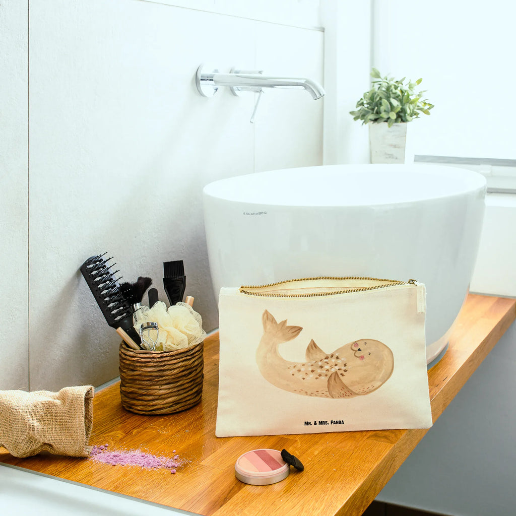 Schminktasche Robbe Liegen Waschbeutel, Schminktasche, Waschtasche, Federmappe, utensilientasche, Schminkbeutel, Schminktäschchen, Kulturtasche, Schlampermäppchen, Kosmetiktasche, toiletry bag, Kosmetikbeutel, Stiftemäppchen, aufbewahrungstasche, Etui, Mäppchen, beauty case, Kulturbeutel, kosmetiktäschchen, beauty tasche, pinsel tasche, aufbewahrungsbeutel, pencil case, Lustige Sprüche, Tiermotive, Tiere, Gute Laune, Nordsee, Robben, Freude, Seehund, Lachen, Strand, Meerestier, Robbe, Ostsee