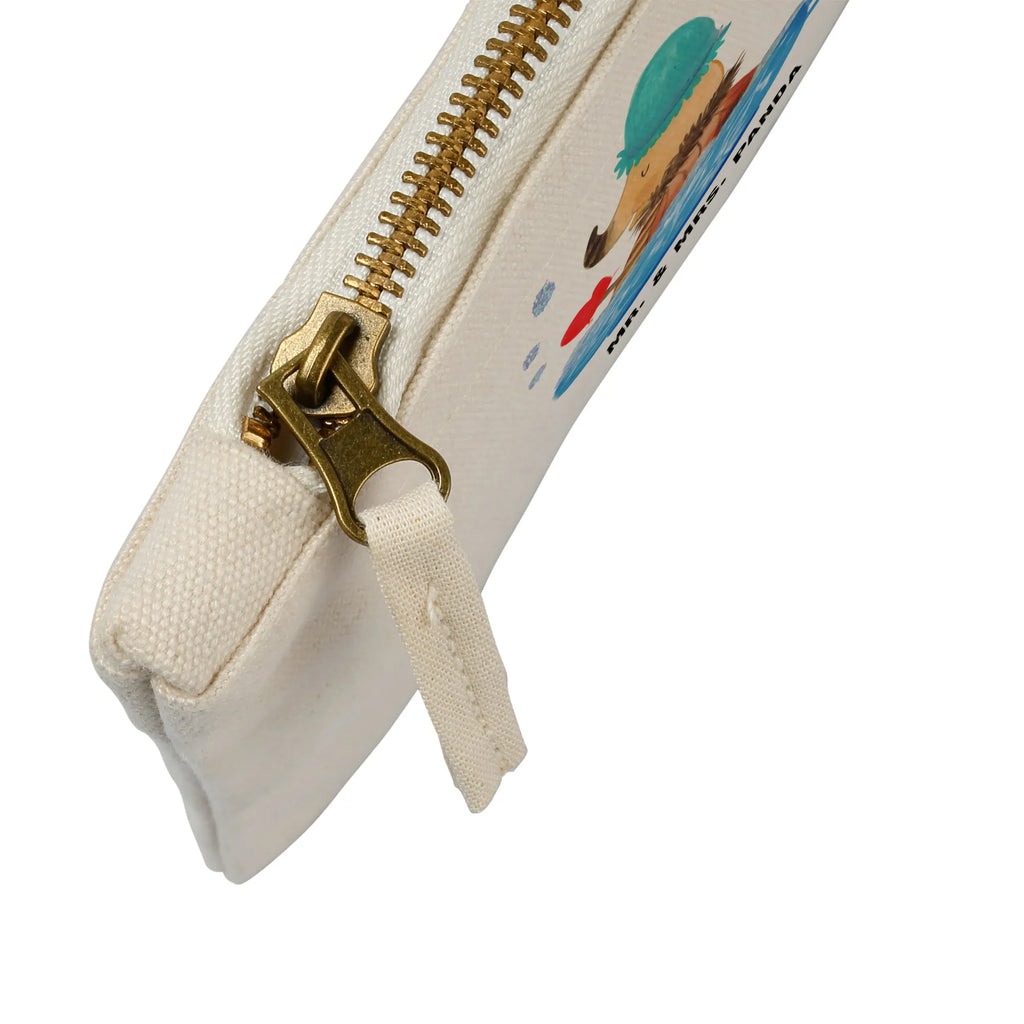 torebka na makijaż Ćma kąpiel pianowa Kosmetikbeutel, aufbewahrungsbeutel, toiletry bag, Etui, beauty case, kosmetiktäschchen, Schlampermäppchen, Kulturbeutel, Kosmetiktasche, Schminktäschchen, Waschbeutel, aufbewahrungstasche, pinsel tasche, Federmappe, beauty tasche, Schminkbeutel, pencil case, Schminktasche, Stiftemäppchen, Waschtasche, utensilientasche, Mäppchen, Kulturtasche, Tiermotive, Tiere, Lustige Sprüche, Gute Laune, Ziele, Tasse, Badezimmer, Verträumt, Bad, Zeitmanagement, WC, Badezimmerdeko, Baden, Schaumbad, Nachtfalter, Träumen