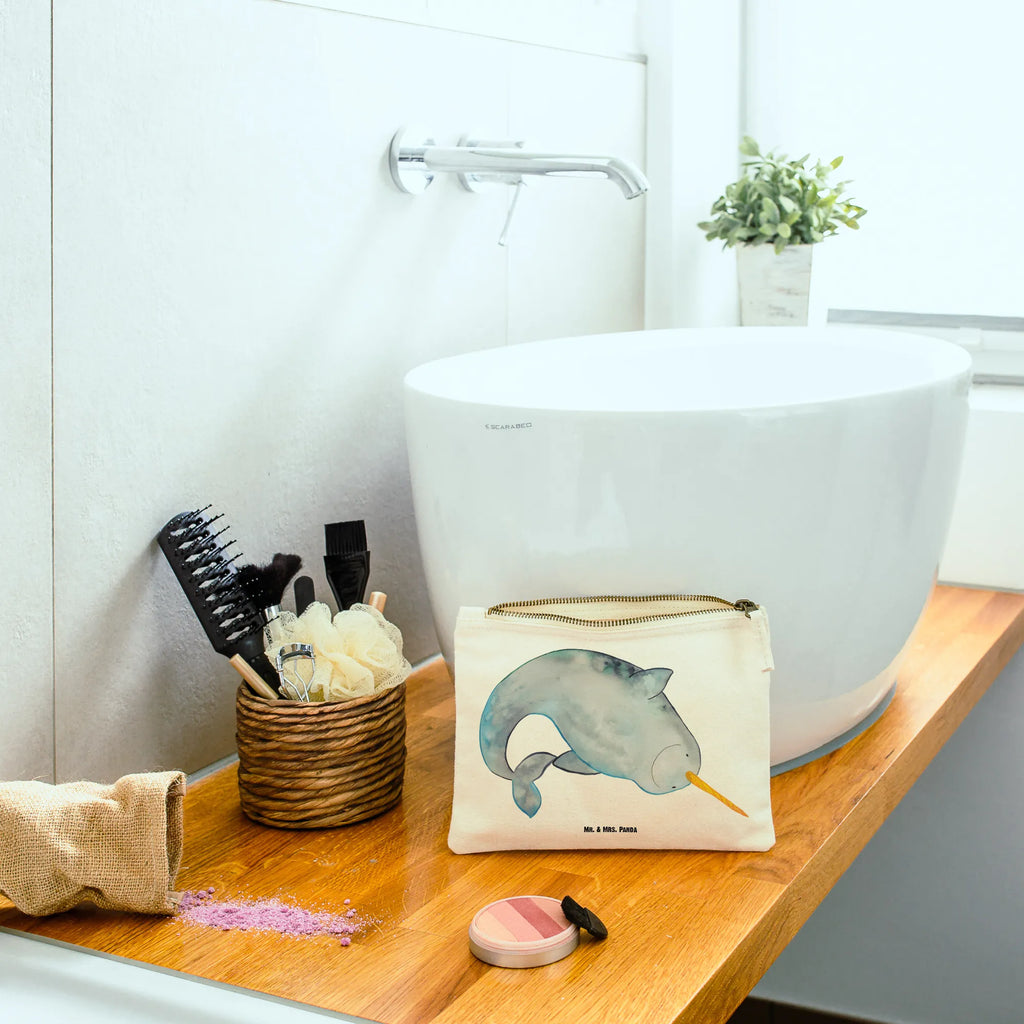 Schminktasche Narwal Kulturtasche, Schminkbeutel, Schminktäschchen, Kulturbeutel, pinsel tasche, aufbewahrungsbeutel, Kosmetiktasche, Schminktasche, Schlampermäppchen, pencil case, Waschbeutel, toiletry bag, utensilientasche, Federmappe, beauty case, Stiftemäppchen, Etui, aufbewahrungstasche, Mäppchen, beauty tasche, Waschtasche, Kosmetikbeutel, kosmetiktäschchen, Meerestiere, Urlaub, Meer, Hausfrau, Wal, Putzen, Aufräumen, Kinderzimmer, Narwal, Junggesellin
