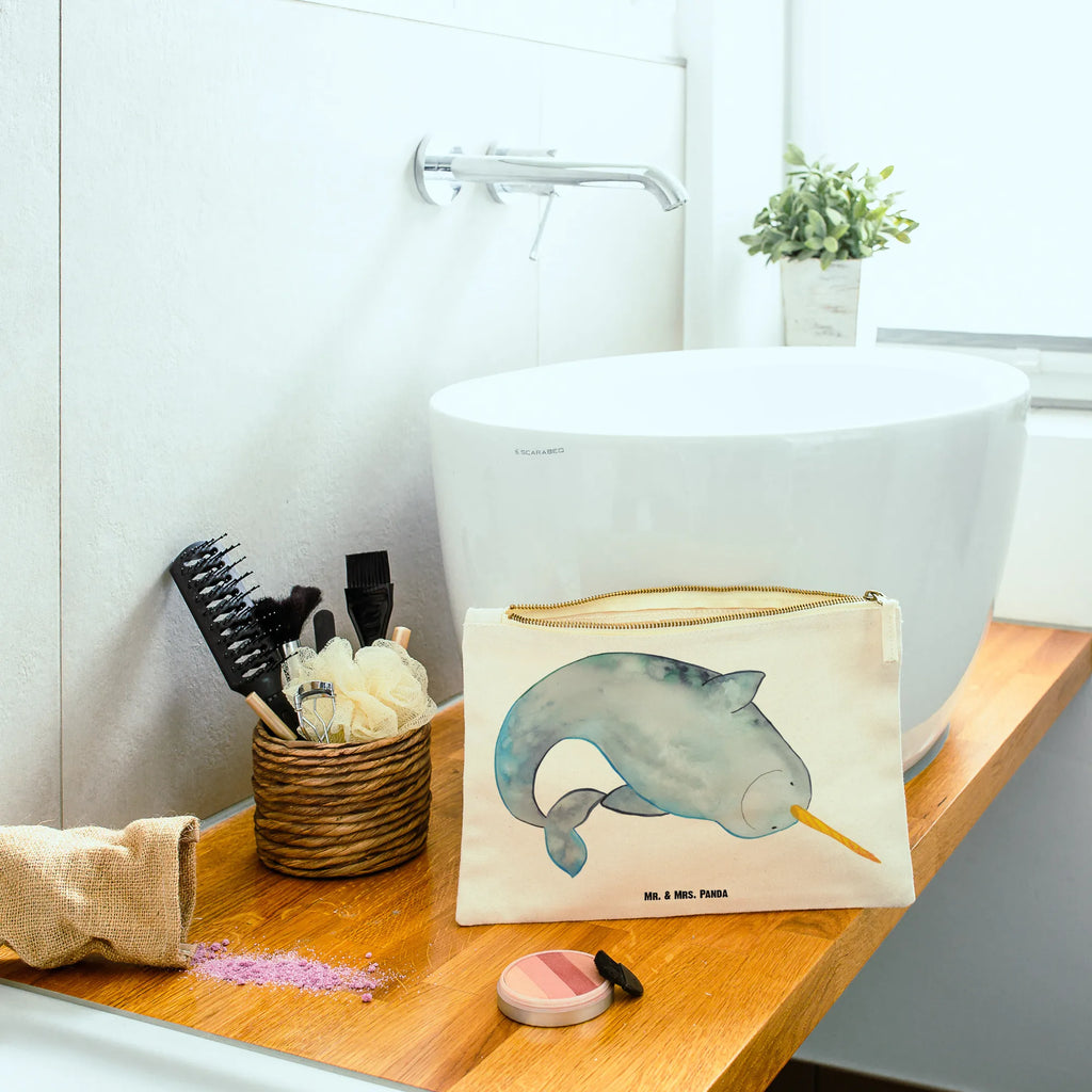 Schminktasche Narwal Kulturtasche, Schminkbeutel, Schminktäschchen, Kulturbeutel, pinsel tasche, aufbewahrungsbeutel, Kosmetiktasche, Schminktasche, Schlampermäppchen, pencil case, Waschbeutel, toiletry bag, utensilientasche, Federmappe, beauty case, Stiftemäppchen, Etui, aufbewahrungstasche, Mäppchen, beauty tasche, Waschtasche, Kosmetikbeutel, kosmetiktäschchen, Meerestiere, Urlaub, Meer, Hausfrau, Wal, Putzen, Aufräumen, Kinderzimmer, Narwal, Junggesellin