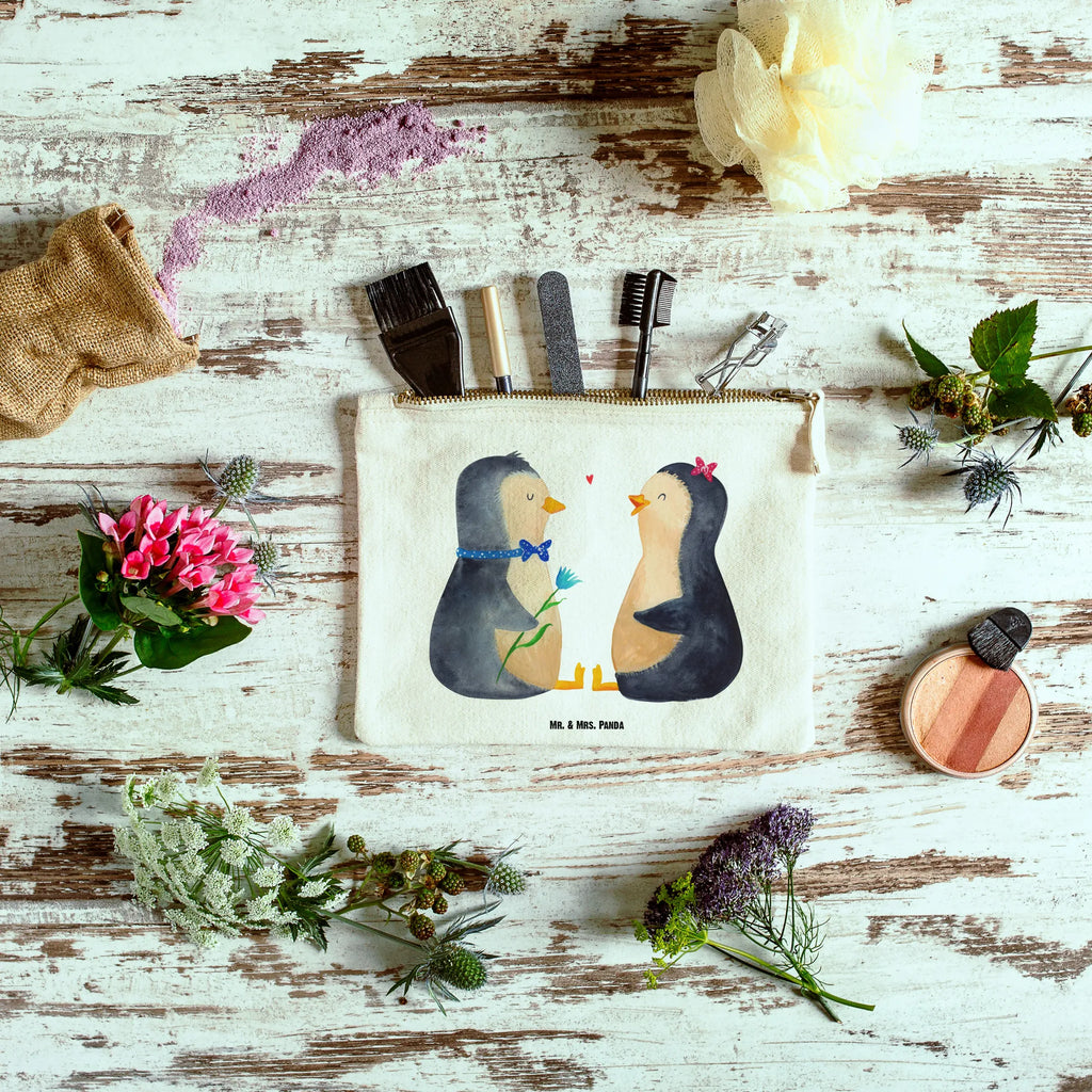 Make-up bag Penguin pair Schminktasche für Unterwegs, Schminkbeutel, Schminktasche Für Teenager, Kosmetiktasche Für Handtasche, Schminktasche Tiermotiv, Schminktasche Für Unterwegs, Stifteaufbewahrung, Schminktasche Groß, Schminktasche Stoff, Schminktasche Wasserdicht, Kosmetiktasche, Schminktasche Leder, Kosmetiktasche Damen, Aufbewahrung für Schminke, Schminktasche Transparent, Schminktasche Nachhaltig, Kulturbeutel Damen, Schminktasche, Make-Up Tasche, Schminktasche Für Mädchen, Kosmetiktasche Mit Spiegel, Schminktasche Reise, Schminktasche Geschenk, Kosmetiktasche Organizer, Schminktasche Mit Reißverschluss, Schminktasche Klein, Schminktasche Mit Fächern, Schminktasche Modern, Schminktasche Minimalistisch, Kosmetiktasche Zum Mitnehmen, Schminktäschchen, Schminktasche Zum Aufhängen, Reise-Kosmetiktasche, Schminktasche Blumen, Schminktasche Mit Muster, Pinguin, Liebesgeschenk, Hochzeitsgeschenk, große Liebe, Liebe, Jahrestag, Liebesbeweis, Verlobung, Pinguine, Liebespaar, Hochzeit, Traumpaar, Hochzeitstag