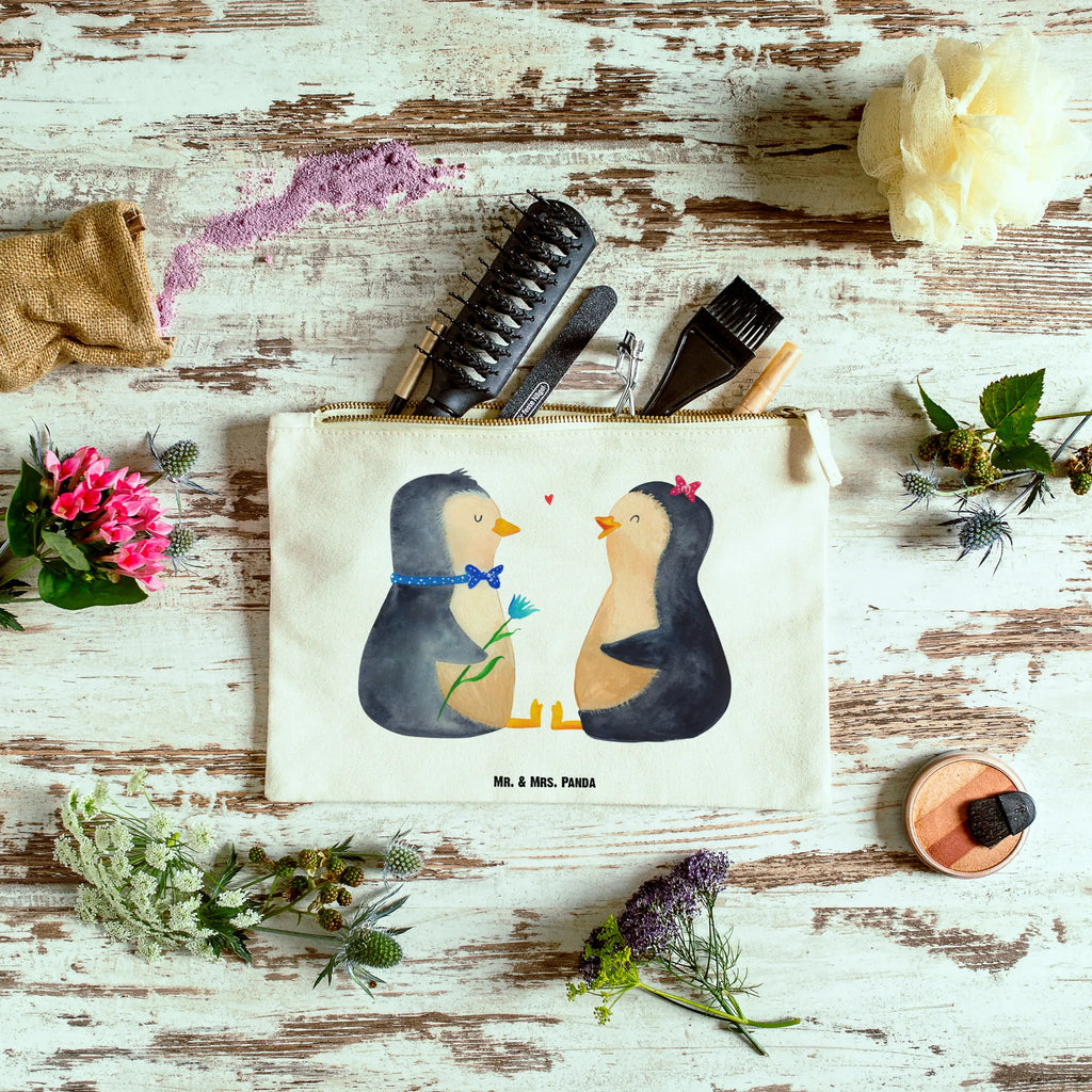 Make-up bag Penguin pair Schminktasche für Unterwegs, Schminkbeutel, Schminktasche Für Teenager, Kosmetiktasche Für Handtasche, Schminktasche Tiermotiv, Schminktasche Für Unterwegs, Stifteaufbewahrung, Schminktasche Groß, Schminktasche Stoff, Schminktasche Wasserdicht, Kosmetiktasche, Schminktasche Leder, Kosmetiktasche Damen, Aufbewahrung für Schminke, Schminktasche Transparent, Schminktasche Nachhaltig, Kulturbeutel Damen, Schminktasche, Make-Up Tasche, Schminktasche Für Mädchen, Kosmetiktasche Mit Spiegel, Schminktasche Reise, Schminktasche Geschenk, Kosmetiktasche Organizer, Schminktasche Mit Reißverschluss, Schminktasche Klein, Schminktasche Mit Fächern, Schminktasche Modern, Schminktasche Minimalistisch, Kosmetiktasche Zum Mitnehmen, Schminktäschchen, Schminktasche Zum Aufhängen, Reise-Kosmetiktasche, Schminktasche Blumen, Schminktasche Mit Muster, Pinguin, Liebesgeschenk, Hochzeitsgeschenk, große Liebe, Liebe, Jahrestag, Liebesbeweis, Verlobung, Pinguine, Liebespaar, Hochzeit, Traumpaar, Hochzeitstag