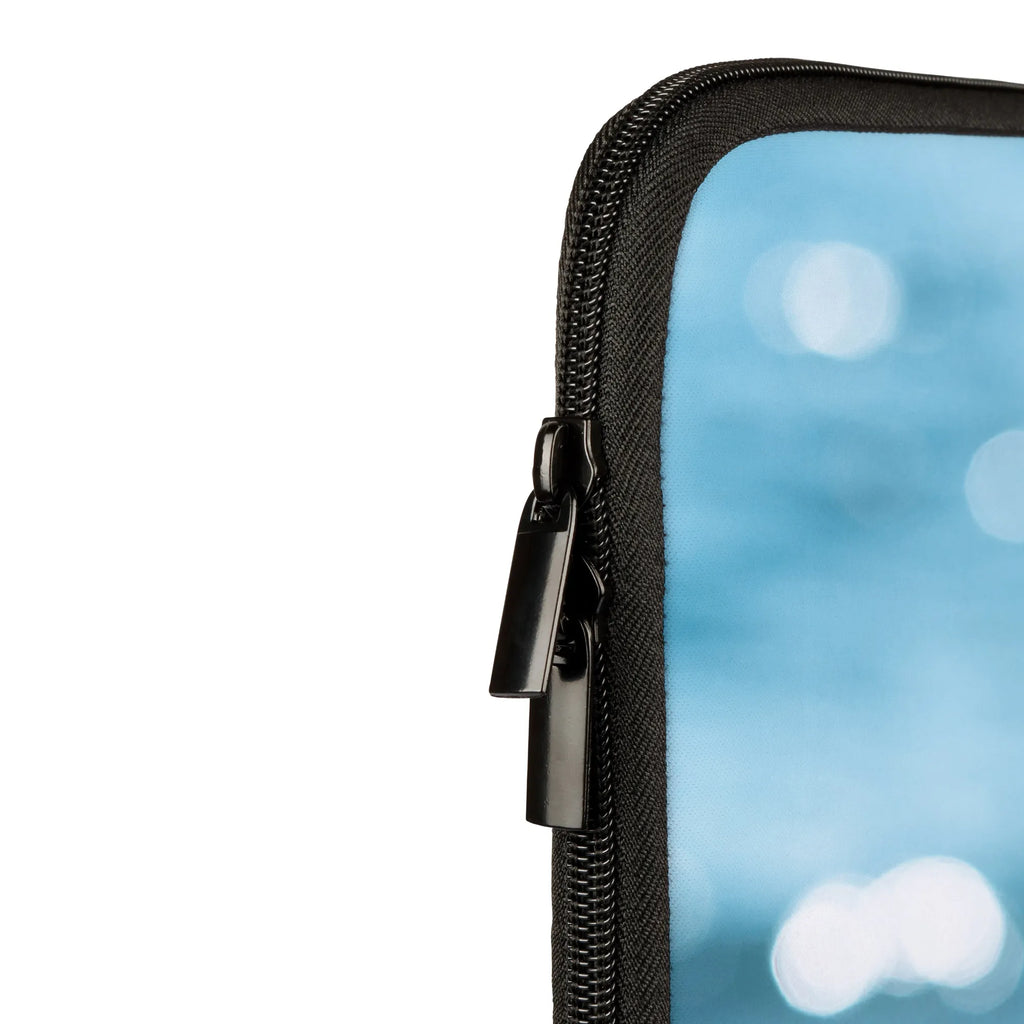 Notebook Tasche Narwal Gitarre Notebook-Tasche Für Damen, Laptop-Messenger-Bag, Notebook-Case, Notebook-Tasche Vintage, Notebook-Rucksack, Laptop-Rucksack, Laptoptasche, Notebook-Tasche Business, Notebook-Tasche Studenten, Notebook-Tasche Reisegeeignet, Notebook-Umhängetasche, Notebook-Tasche Slim, Notebook-Tasche Rucksackstil, Notebookhülle, Notebook-Tasche Mit Zubehörfach, Notebook-Tasche Minimalistisch, Notebook-Tasche Mit Tragegriff, Notebook-Querträger, Notebook-Tasche Ergonomisch, Notebook-Sleeve, Notebook-Tasche Für Herren, Notebook-Tasche Aus Leder, Laptop-Umhängetasche, Notebook-Tasche Für 15 Zoll, Notebook-Tasche Büro, Laptophülle, Notebook-Tasche Für 13 Zoll, Notebook-Tasche Aus Neopren, Notebook-Tasche Robust, Notebook-Tasche Modern, Notebook-Tasche Aus Nylon, Notebook-Tasche Mit Organizer, Laptop-Sleeve, Notebook-Tasche Mit Schultergurt, Notebook-Tasche Gepolstert, Laptop-Case, Notebook-Tasche Aus Canvas, Notebook-Aktentasche, Laptop-Hülle, Notebook-Tasche Mit Reißverschluss, Notebook-Tasche Casual, Notebook-Tasche Für 17 Zoll, ChatGPT:<br />Notebooktasche, Laptop-Aktentasche, Notebook-Tasche Leicht, Notebook-Tasche Klassisch, Notebook-Tasche Wasserfest, Meer, Urlaub, Meerestiere, Wal, Gitarre, Frust, Gespräche, Probleme, Problemlösung, Narwal, Tanzen