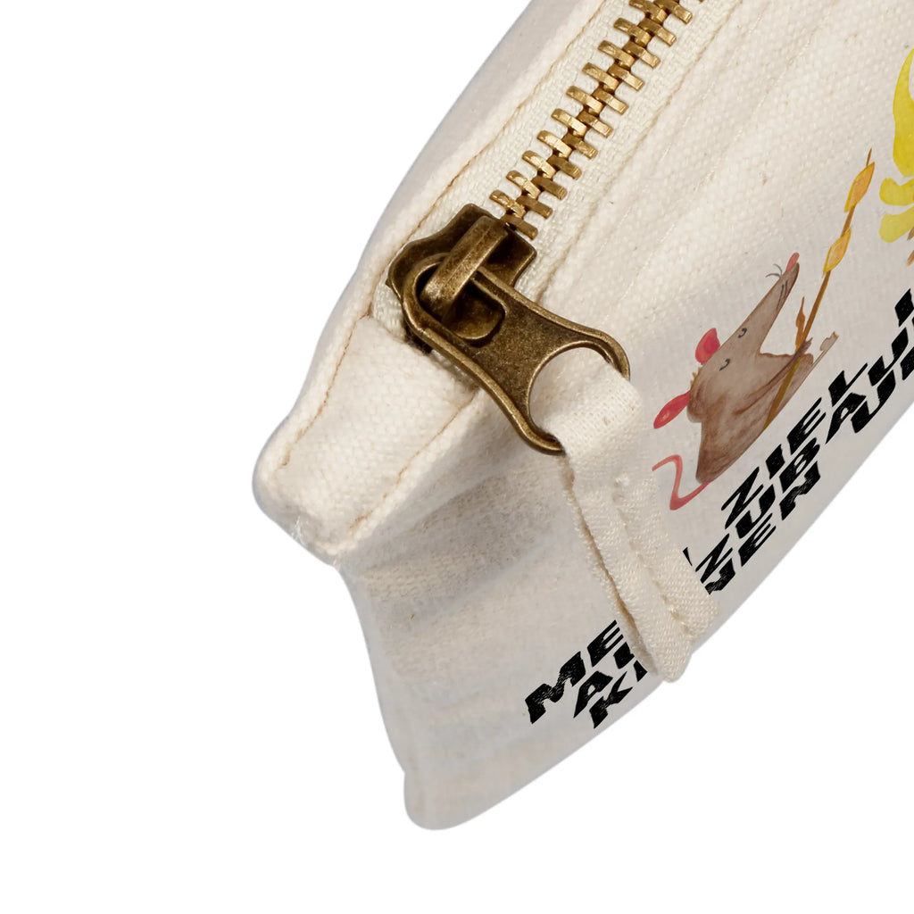 Schminktasche Pinguin Lagerfeuer Kulturtasche, aufbewahrungstasche, kosmetiktäschchen, Kosmetiktasche, beauty tasche, pencil case, toiletry bag, Schlampermäppchen, Etui, Waschbeutel, Mäppchen, Schminktäschchen, aufbewahrungsbeutel, Kulturbeutel, Stiftemäppchen, beauty case, Waschtasche, Kosmetikbeutel, Federmappe, Schminkbeutel, Schminktasche, utensilientasche, pinsel tasche, Pinguin, Pinguine, Grillen, Leben, Feuer, Job, Lagerfeuer, Liebe, Büroalltag, Büro, Neustart, Lebensspruch, Motivation, Arbeit, Maus, Marshmallows, Lebensmotivation