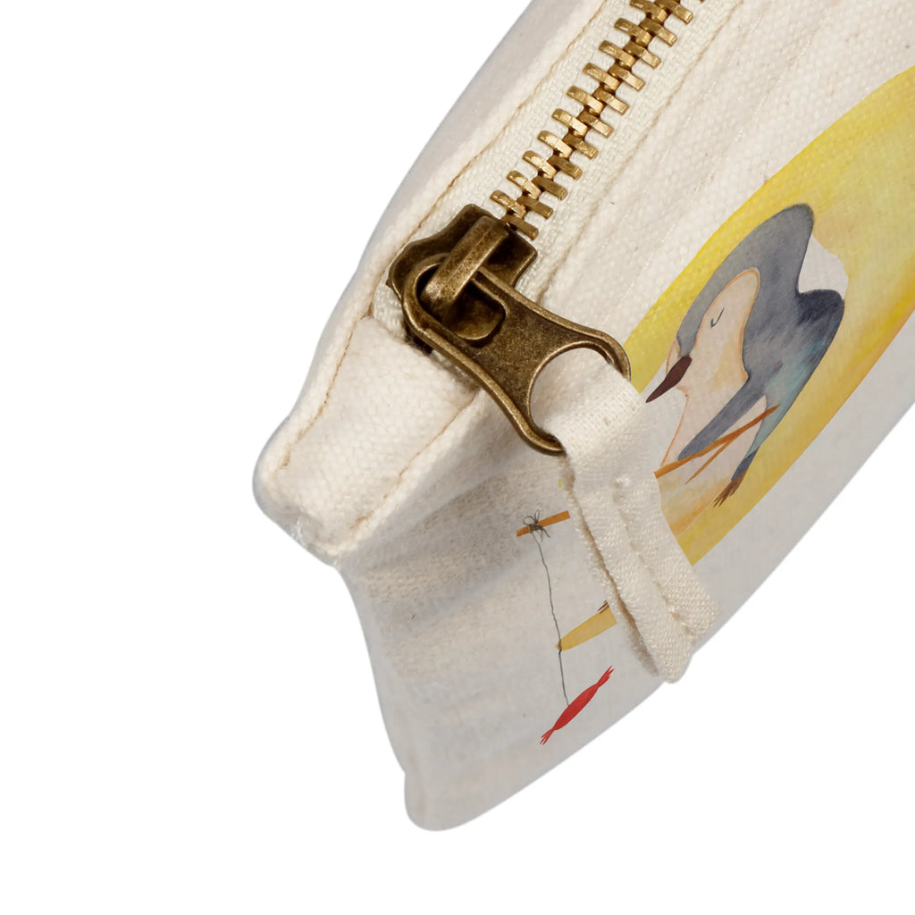 Make-up bag Penguin moon Kosmetiktasche, pencil case, aufbewahrungsbeutel, toiletry bag, Schminktäschchen, Schminkbeutel, Schlampermäppchen, kosmetiktäschchen, utensilientasche, aufbewahrungstasche, Federmappe, Kosmetikbeutel, Etui, Kulturtasche, Waschtasche, beauty tasche, beauty case, Mäppchen, Stiftemäppchen, Schminktasche, pinsel tasche, Waschbeutel, Kulturbeutel, Pinguin, Pinguine, Spruch, Nachtruhe, schlafen, Gästezimmer, Einschlafen, Schlafstörungen, Schlafzimmer