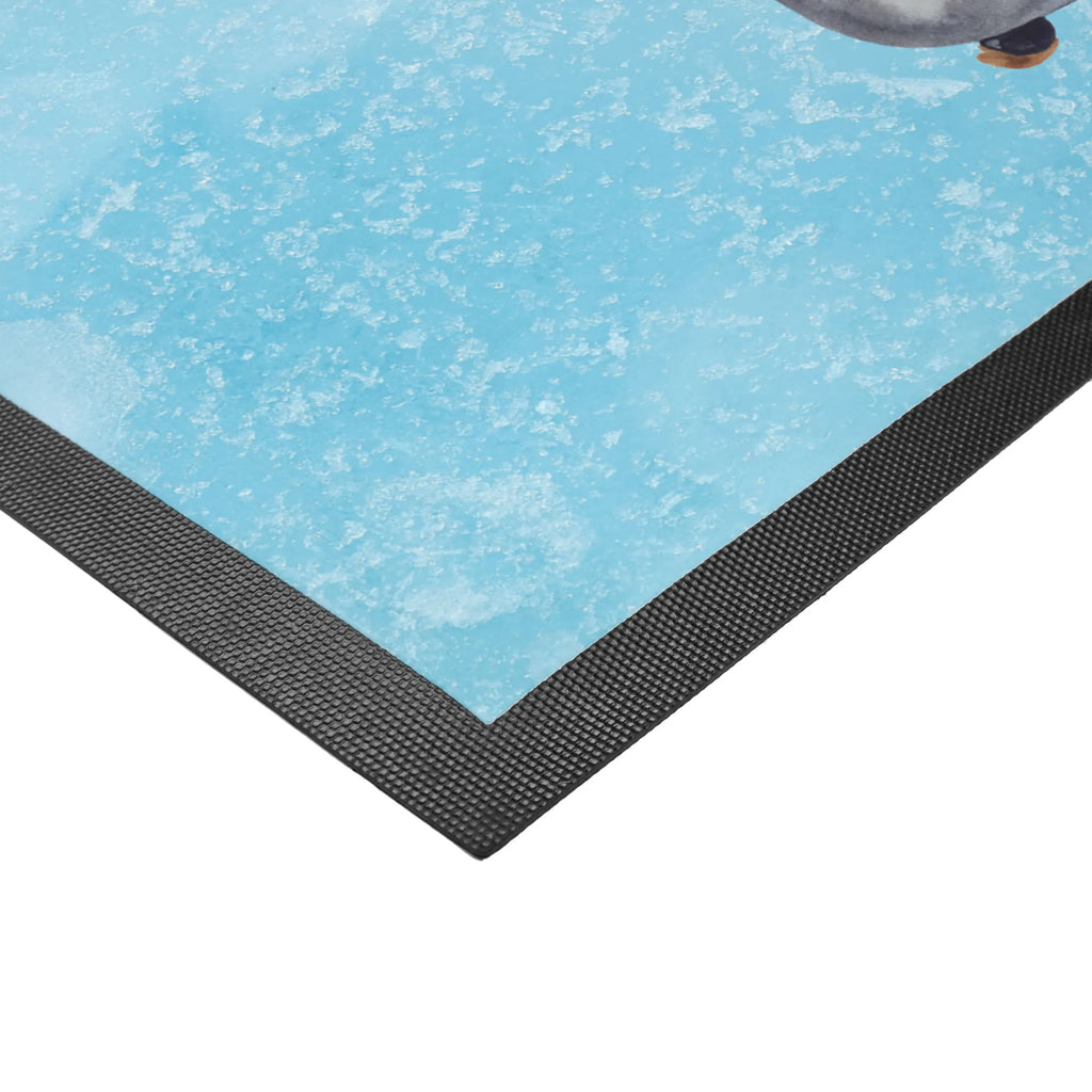 Fußmatte Pinguin & Maus Wanderer Fußmatte außen wetterfest, Schmutzfänger, Fußabtreter, Schmutzfangmatte waschbar, Haustürmatte, Fußmatte outdoor, Türmatte, Motivfußmatte, Vorleger, Fußmatte außen, Gummimatte, Gummi Matte, Fußmatte innen, Schmutzfangteppich, Fußabstreifer, Eingangsteppich, Fußmatten, Fußabtreter außen, Fußmatte waschbar, Schmutzmatte, Fussmatten, Schmutzfangmatte, Matte, Sauberlaufmatte, Fußabstreifer außen, Fussmatten online, Türvorleger, Pinguin, Abenteurer, wandern, Pinguine, Abenteuer, Ausflug, Wanderlust, Roadtrip