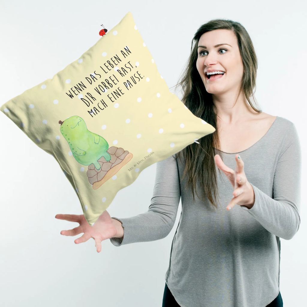40x40 Kissen Schildkröte Pause kissen 40 x 40, Dekokissen 40x40, kissen für sofa, kuschel kissen, kissen mikrofaser, Dekokissen, wohnzimmer kissen, couchkissen 40x40, deko kissen, 40 X 40 Kissen, Mikrofaser Kissen, microfaser kopfkissen, Sofakissen, Kopfkissen, Polsterkissen, wurfkissen, Kopfkissen 40x40, 40x40 kissen, microfaser dekokissen, Kuschelkissen, zierkissen 40x40, kuschelkissen 40x40, Kissen, couch kissen, Couchkissen, sofa kissen, Zierkissen, Sofakissen 40x40, zier kissen, Motivkissen, microfaser zierkissen, Dekokissen Sofa, microfaser sofakissen, kissen für couch, Kissen 40x40, Schildkröte, Entschleunigen, Achtsamkeit, Achtsam