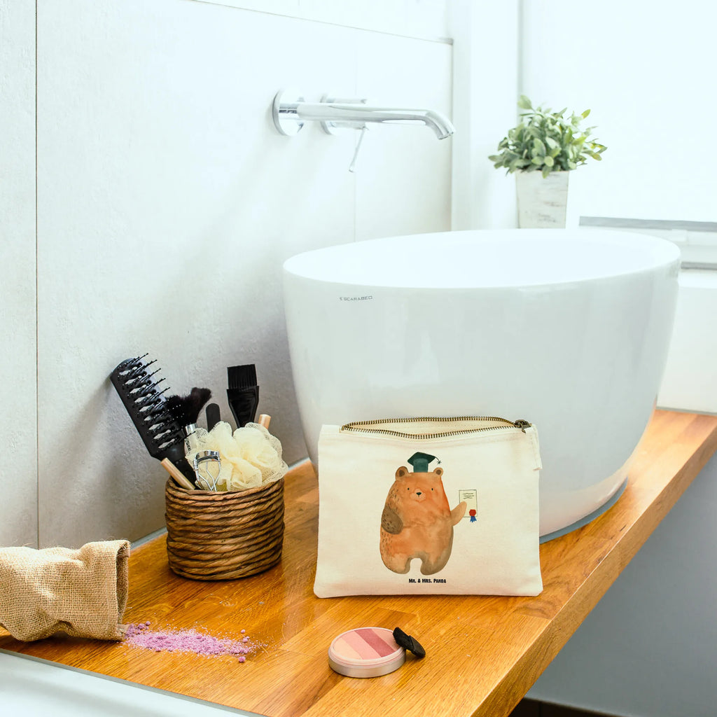 Make-up bag bear Test Schminktasche Für Unterwegs, Kosmetiktasche Für Handtasche, Schminktasche Reise, Schminktasche Mit Reißverschluss, Schminktasche Transparent, Schminktasche Tiermotiv, Aufbewahrung für Schminke, Schminktasche Groß, Schminktasche Wasserdicht, Kosmetiktasche Zum Mitnehmen, Schminktasche Geschenk, Schminktasche Klein, Kosmetiktasche Damen, Schminktasche Zum Aufhängen, Schminktasche Mit Muster, Schminktäschchen, Schminktasche für Unterwegs, Schminkbeutel, Stifteaufbewahrung, Schminktasche Blumen, Kulturbeutel Damen, Schminktasche Für Mädchen, Schminktasche Mit Fächern, Schminktasche Modern, Make-Up Tasche, Schminktasche, Schminktasche Für Teenager, Schminktasche Minimalistisch, Kosmetiktasche Organizer, Reise-Kosmetiktasche, Schminktasche Nachhaltig, Kosmetiktasche, Kosmetiktasche Mit Spiegel, Schminktasche Stoff, Schminktasche Leder, Bär, Teddy, Teddybär, Zeugnis, Prüfungen, Abitur, Abschluss, Abschlusszeugnis, Prüfung bestanden