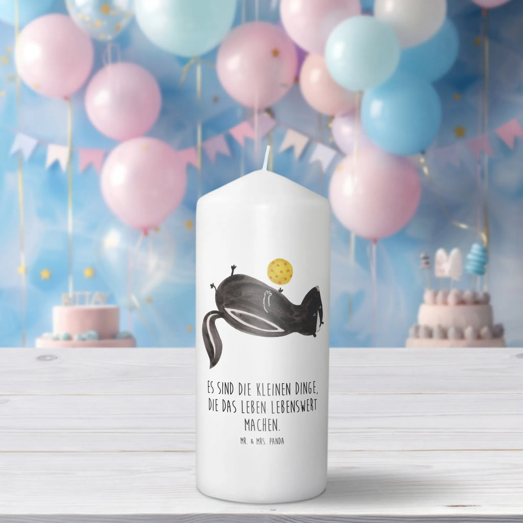 Candle skunk ball Duftkerze, Grablicht, Kerze Für Firmung, Sojawachskerze, Gedenkkerze, Kerze Für Weihnachten, Kerze Für Kommunion, Teelicht, Tafelkerze, Kerze Mit Gravur, Kerze Als Gastgeschenk, Kerze Mit Namensgravur, Kerze Für Ostern, Tischkerze, Andachtskerze, Dinnerkerzenpaar, Gartenkerze, Kerze Mit Fotoeinleger, Outdoor-Kerze, Kerze Für Hochzeit, Kerze Für Taufe, Blockkerze, Votivkerze, Grabkerze, Kerze Mit Prägung, Kerze Mit Spruch, Kerze Mit Duft, Kerze Für Geburtstag, Handgemachte Kerze, Dinnerkerze, Kerze Ohne Duft, Handgegossene Kerze, Stabkerze, Laternenkerze, Bio-Kerze, Metall-Kerze, Stumpenkerzen-Set, Fair-Trade-Kerze, Stearin­kerze, Stumpenkerze, Streukerze, Kerze Für Advent, Trauerkerze, Glas-Kerze, Kerze Mit Motiv, Kerze, Stinktier, Skunk, Wildtier, Stinker, Weisheit, verspielt, Raubtier, Stinki