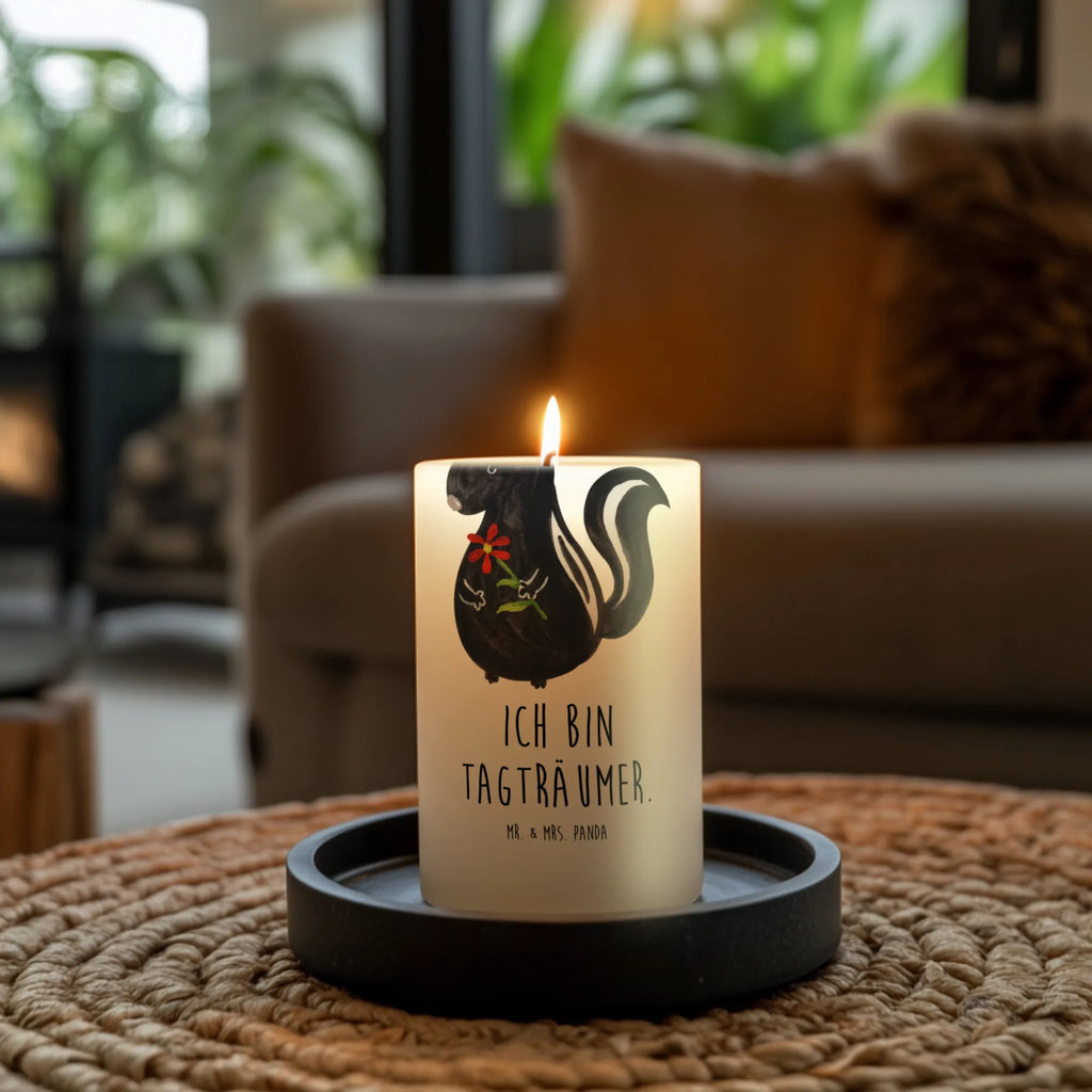 Candle skunk flower Kommunionskerze, Grosse Kerze, Tafelkerze, Osterkerze, Weihnachtskerze, Erinnerungskerze, Blockkerze, Dekokerze, Dinnerkerze, Handgemachte Kerze, Wachskerze, Bedruckte Kerze, Tischkerze, Adventskerze, Stumpenkerze, Zylinderkerze, Kerze Mit Motiv, Kerze Mit Spruch, Geburtskerze, Dekorative Kerze, Hochzeitskerze, Laternenkerze, Geburtstagskerze, Gartenkerze, Erinnerungslicht, Schmuckkerze, Wunschkerze, Skunk, Stinktier, Stinker, Verträumt, Träume, Raubtier, Dreams, Tagträumer, Stinki, Wildtier