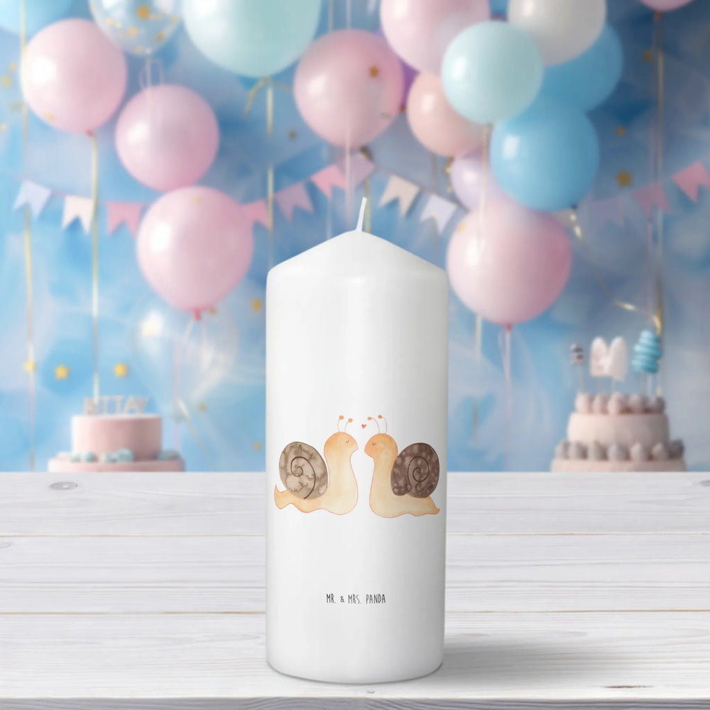 Candle Snails in love Erinnerungslicht, Dekorative Kerze, Kerze Mit Spruch, Laternenkerze, Osterkerze, Dinnerkerze, Tafelkerze, Weihnachtskerze, Stumpenkerze, Grosse Kerze, Blockkerze, Adventskerze, Zylinderkerze, Kommunionskerze, Schmuckkerze, Bedruckte Kerze, Tischkerze, Geburtskerze, Erinnerungskerze, Gartenkerze, Hochzeitskerze, Kerze Mit Motiv, Handgemachte Kerze, Geburtstagskerze, Wachskerze, Wunschkerze, Dekokerze, Freundin, Freund, Liebe, Liebesgeschenk, Jahrestag, Verlobung, Partner, Ehemann, Ehefrau, Heiraten, Heiratsantrag, Hocheitstag