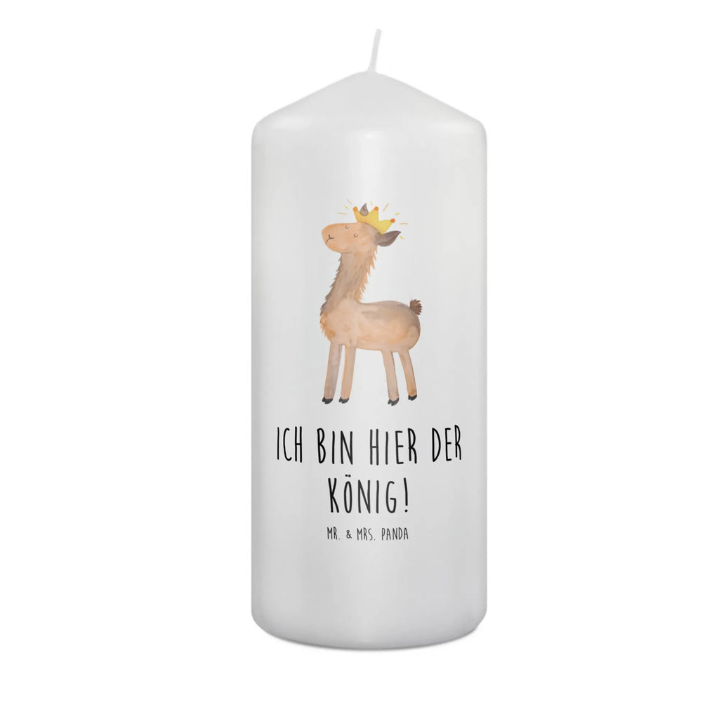 Kerze Lama König Dekorative Kerze, Adventskerze, Hochzeitskerze, Wunschkerze, Osterkerze, Schmuckkerze, Wachskerze, Stumpenkerze, Geburtskerze, Erinnerungskerze, Tafelkerze, Bedruckte Kerze, Handgemachte Kerze, Blockkerze, Grosse Kerze, Zylinderkerze, Tischkerze, Kerze Mit Spruch, Dekokerze, Kerze Mit Motiv, Dinnerkerze, Gartenkerze, Weihnachtskerze, Geburtstagskerze, Kommunionskerze, Laternenkerze, Erinnerungslicht, Alpaka, Lama, Büro Kollege, Chef, Abitur, Königin, Mama, Kollegin, Abi, Freundin, Vorgesetzter, König, Lamas, Papa