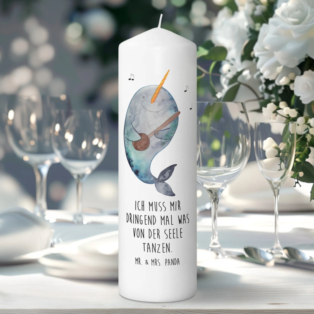 Kerze Narwal Gitarre Kommunionskerze, Tischkerze, Wachskerze, Kerze Mit Spruch, Dekorative Kerze, Kerze Mit Motiv, Tafelkerze, Schmuckkerze, Hochzeitskerze, Dekokerze, Osterkerze, Dinnerkerze, Geburtstagskerze, Erinnerungskerze, Geburtskerze, Stumpenkerze, Grosse Kerze, Gartenkerze, Handgemachte Kerze, Wunschkerze, Bedruckte Kerze, Adventskerze, Erinnerungslicht, Zylinderkerze, Laternenkerze, Weihnachtskerze, Blockkerze, Urlaub, Meer, Meerestiere, Gespräche, Narwal, Tanzen, Gitarre, Frust, Wal, Probleme, Problemlösung