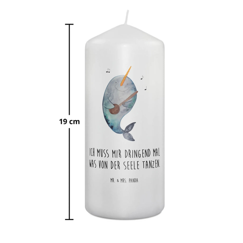 Kerze Narwal Gitarre Kommunionskerze, Tischkerze, Wachskerze, Kerze Mit Spruch, Dekorative Kerze, Kerze Mit Motiv, Tafelkerze, Schmuckkerze, Hochzeitskerze, Dekokerze, Osterkerze, Dinnerkerze, Geburtstagskerze, Erinnerungskerze, Geburtskerze, Stumpenkerze, Grosse Kerze, Gartenkerze, Handgemachte Kerze, Wunschkerze, Bedruckte Kerze, Adventskerze, Erinnerungslicht, Zylinderkerze, Laternenkerze, Weihnachtskerze, Blockkerze, Urlaub, Meer, Meerestiere, Gespräche, Narwal, Tanzen, Gitarre, Frust, Wal, Probleme, Problemlösung