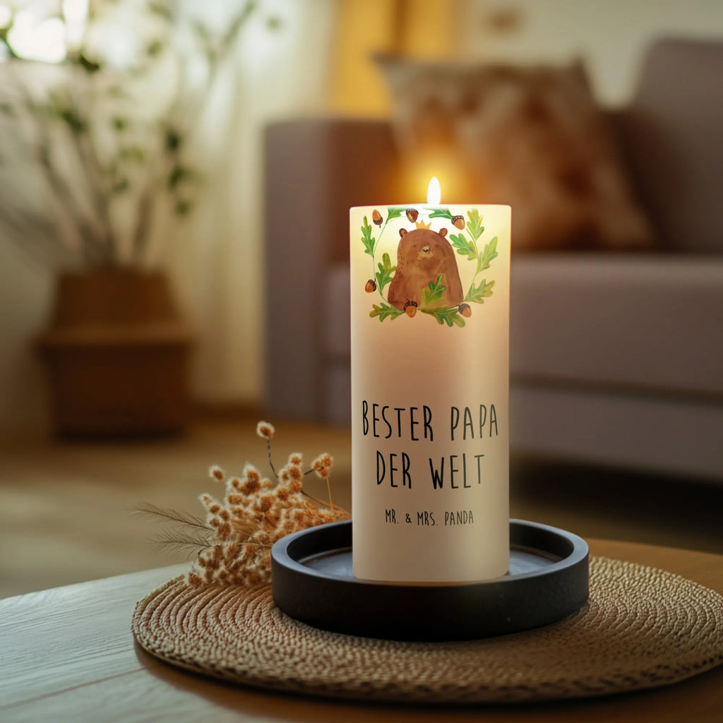 Candle bear king Wachskerze, Schmuckkerze, Blockkerze, Hochzeitskerze, Dekorative Kerze, Adventskerze, Tischkerze, Handgemachte Kerze, Geburtstagskerze, Stumpenkerze, Weihnachtskerze, Kerze Mit Spruch, Erinnerungslicht, Zylinderkerze, Kommunionskerze, Geburtskerze, Gartenkerze, Bedruckte Kerze, Dekokerze, Laternenkerze, Tafelkerze, Dinnerkerze, Erinnerungskerze, Osterkerze, Grosse Kerze, Wunschkerze, Kerze Mit Motiv, Teddy, Bär, Teddybär, Bester Vater, Vater, Dad, Daddy, Weltbester Papa, Vatertag, Papa, Papi, Papa Bär, Bester Papa