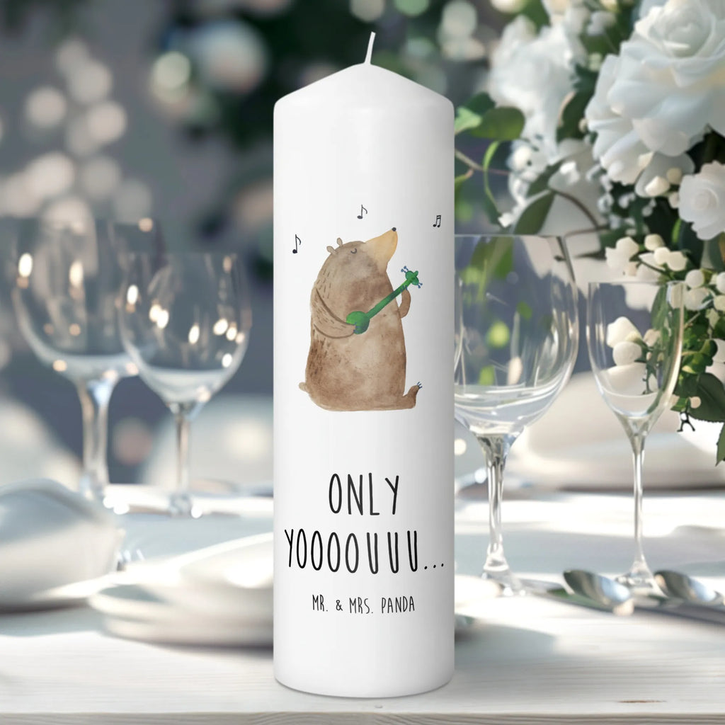 Kerze Bär Gitarre Osterkerze, Dinnerkerze, Wunschkerze, Tafelkerze, Geburtstagskerze, Kommunionskerze, Hochzeitskerze, Schmuckkerze, Weihnachtskerze, Bedruckte Kerze, Grosse Kerze, Blockkerze, Dekorative Kerze, Zylinderkerze, Geburtskerze, Wachskerze, Kerze Mit Spruch, Kerze Mit Motiv, Dekokerze, Tischkerze, Adventskerze, Handgemachte Kerze, Erinnerungskerze, Stumpenkerze, Laternenkerze, Erinnerungslicht, Gartenkerze, Teddybär, Teddy, Bär