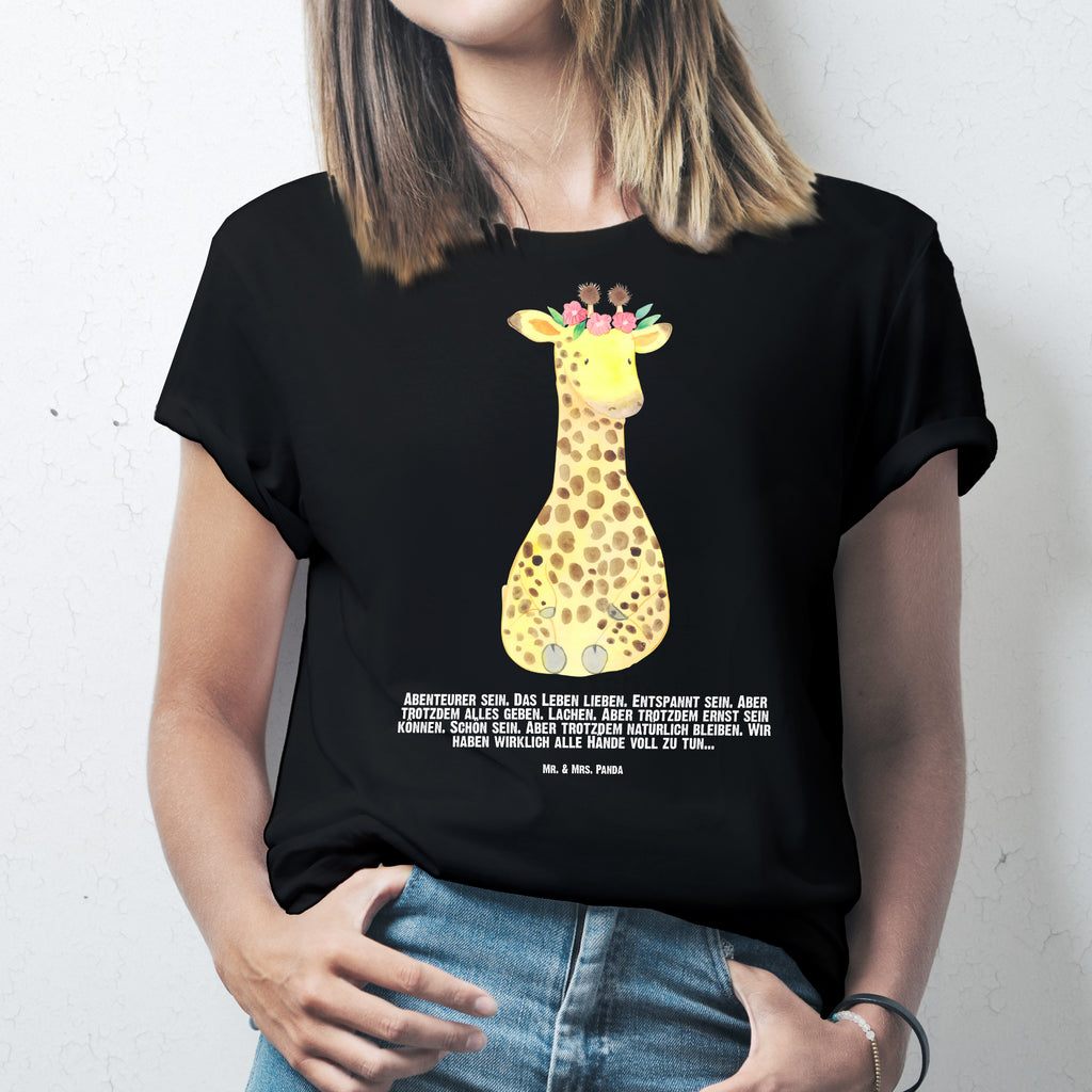 Personalisiertes T-Shirt Giraffe Blumenkranz T-Shirt Personalisiert, T-Shirt mit Namen, T-Shirt mit Aufruck, Männer, Frauen, Wunschtext, Bedrucken, Afrika, Wildtiere, Giraffe, Blumenkranz, Abenteurer, Selbstliebe, Freundin