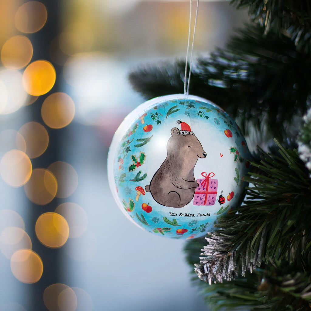 Befüllbare Christbaumkugel Bär Geschenk Selbstgestaltbare Christbaumkugel, Befüllbare Christbaumkugel, weihnachtsornament, geschenkkugel, Weihnachtskugel Zum Befüllen, Füllbare Deko-Kugel, Befüllbare Kugel, dekokugeln, überraschungskugeln, Weihnachtskugel, Bastel-Kugel Befüllbar, Christbaumschmuck Befüllbar, weihnachtskugel pappe, baumhänger, überraschungskugel, deko kugel, kugel deko, weihnachtskugeln, christbaum anhänger, weihnachtsbaum anhänger, Befüllbare Kugel Anhänger, Baumkugel Mit Öffnung, weihnachtshänger, christbaumkugel befüllbar, anhänger weihnachten, kugel zum befüllen, weihnachtsbaumkugel, kartonkugel, christbaumkugel, DIY-Christbaumkugel, Dekokugel, Füllkugel Für Weihnachtsbaum, schmuck karton, Füllbare Kugel Ornament, pappkugeln, Schmuckkugel Befüllbar, christbaumkugeln, pappdeko, karton weihnachtsdeko, kugel weihnachten, weihnachts anhänger, pappkugel, Deko-Kugel Zum Befüllen, Hohlkugel Weihnachtsdeko, geschenkkugeln, Weihnachtsdeko Zum Selbstbefüllen, baumkugel, baum anhänger, weihnachtskugel befüllbar, Winter, Nikolaus, Advent, Heiligabend, Wintermotiv, Weihnachten, Weihnachtsdeko